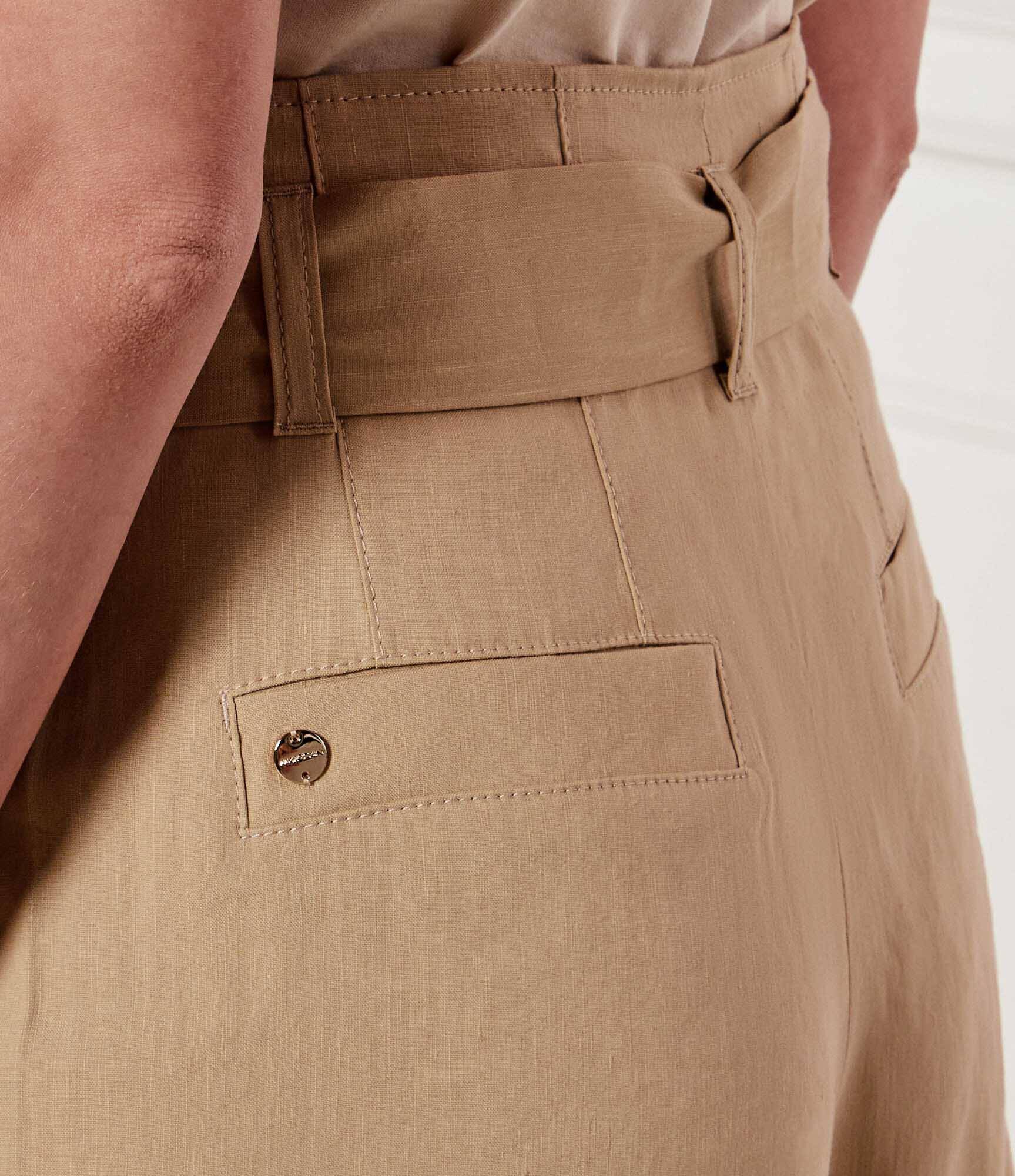 Marc Cain De in pantaloni scurți | Relaxed fit | high waist