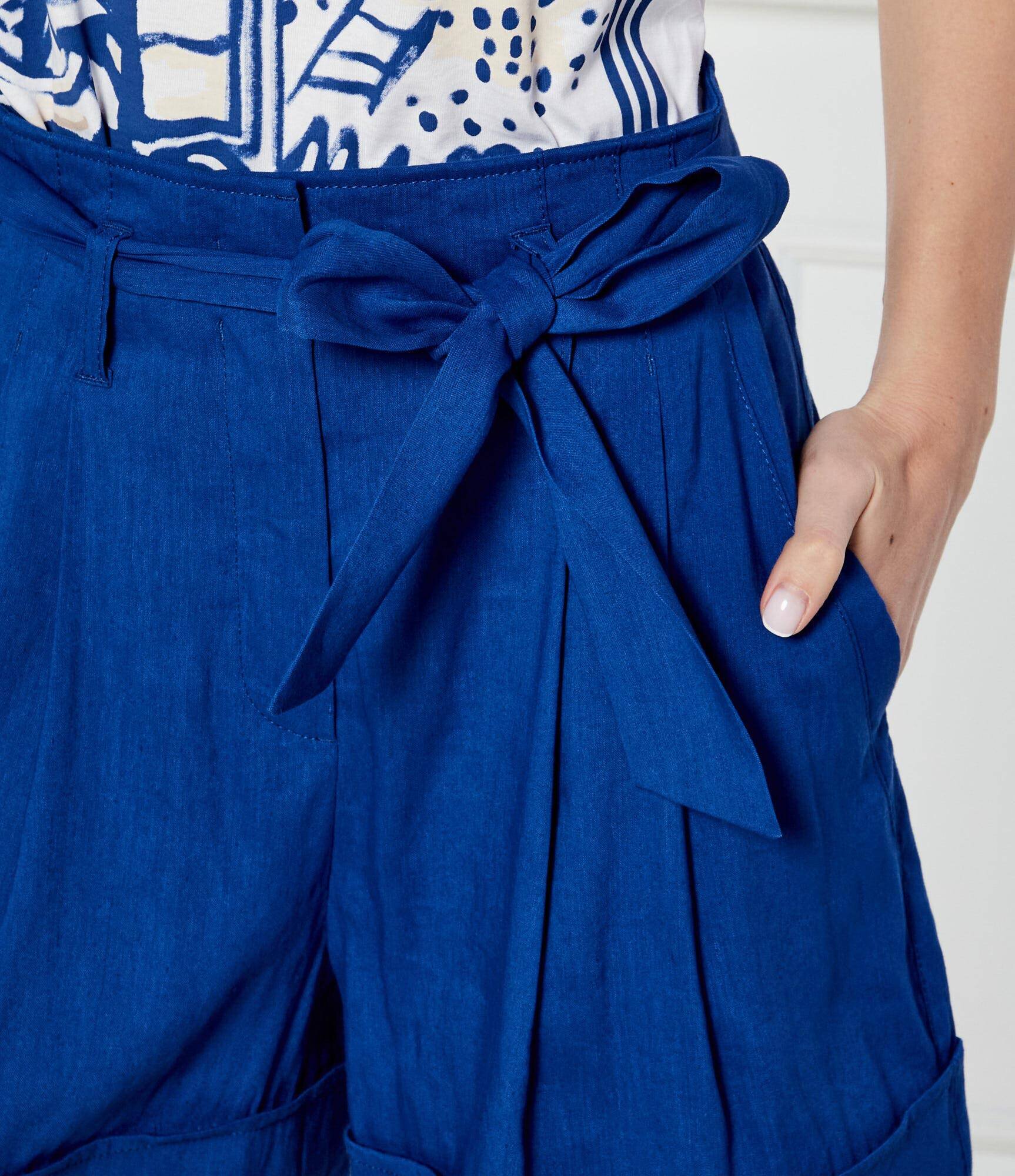 Marc Cain De in pantaloni scurți | Relaxed fit | high waist