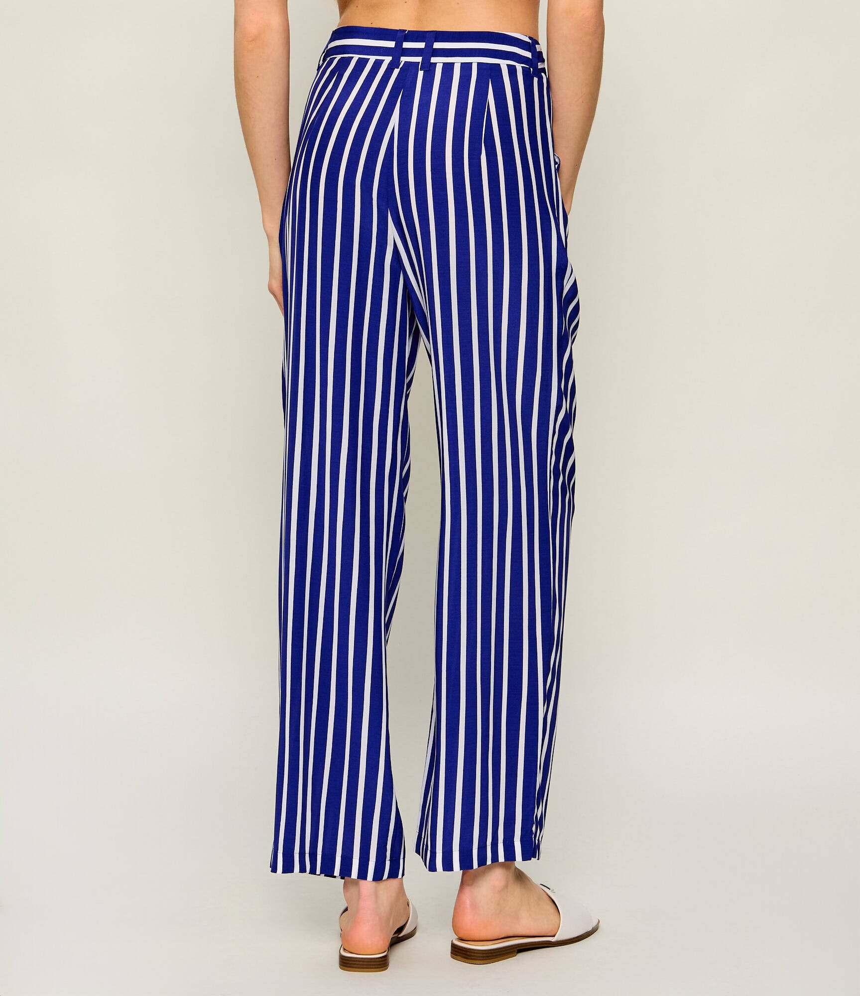 Marc Cain Pantaloni Wasco | Relaxed fit | high waist