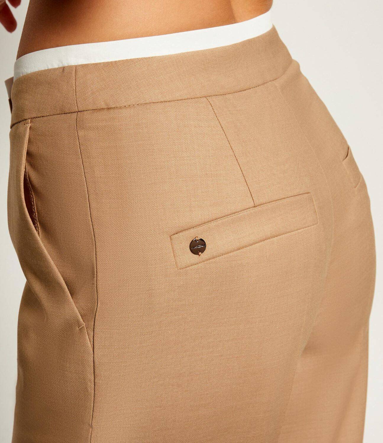 Marc Cain Pantaloni WELS | Loose fit cu adaos de lână
