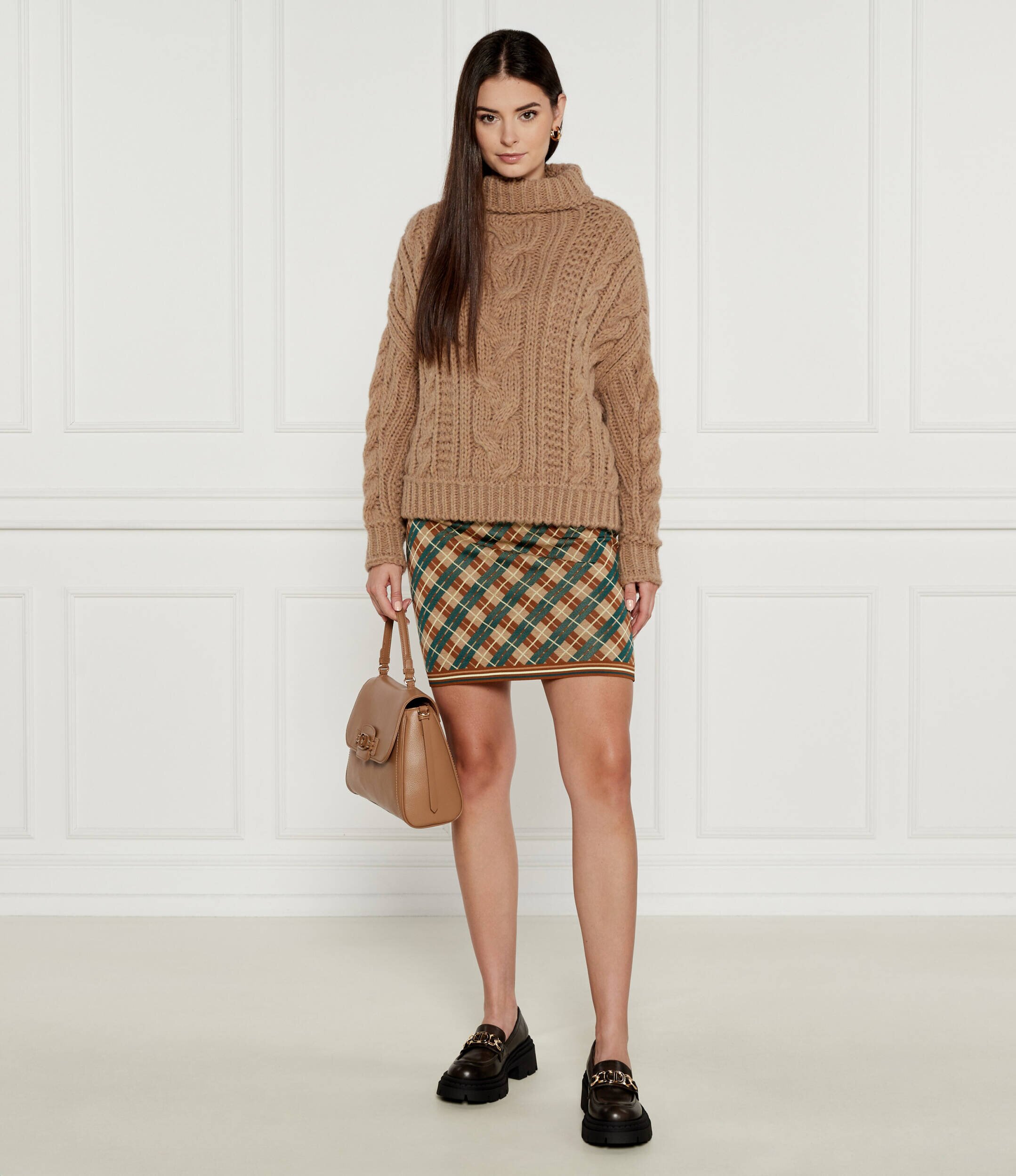 Marc Cain Pulover | Oversize fit cu adaos de lână