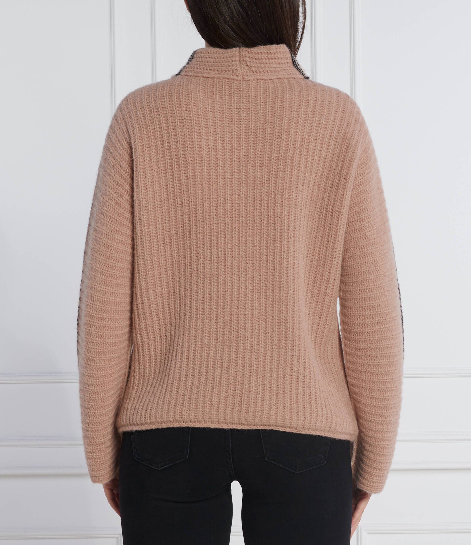 Marc Cain Pulover | Relaxed fit cu adaos de lână