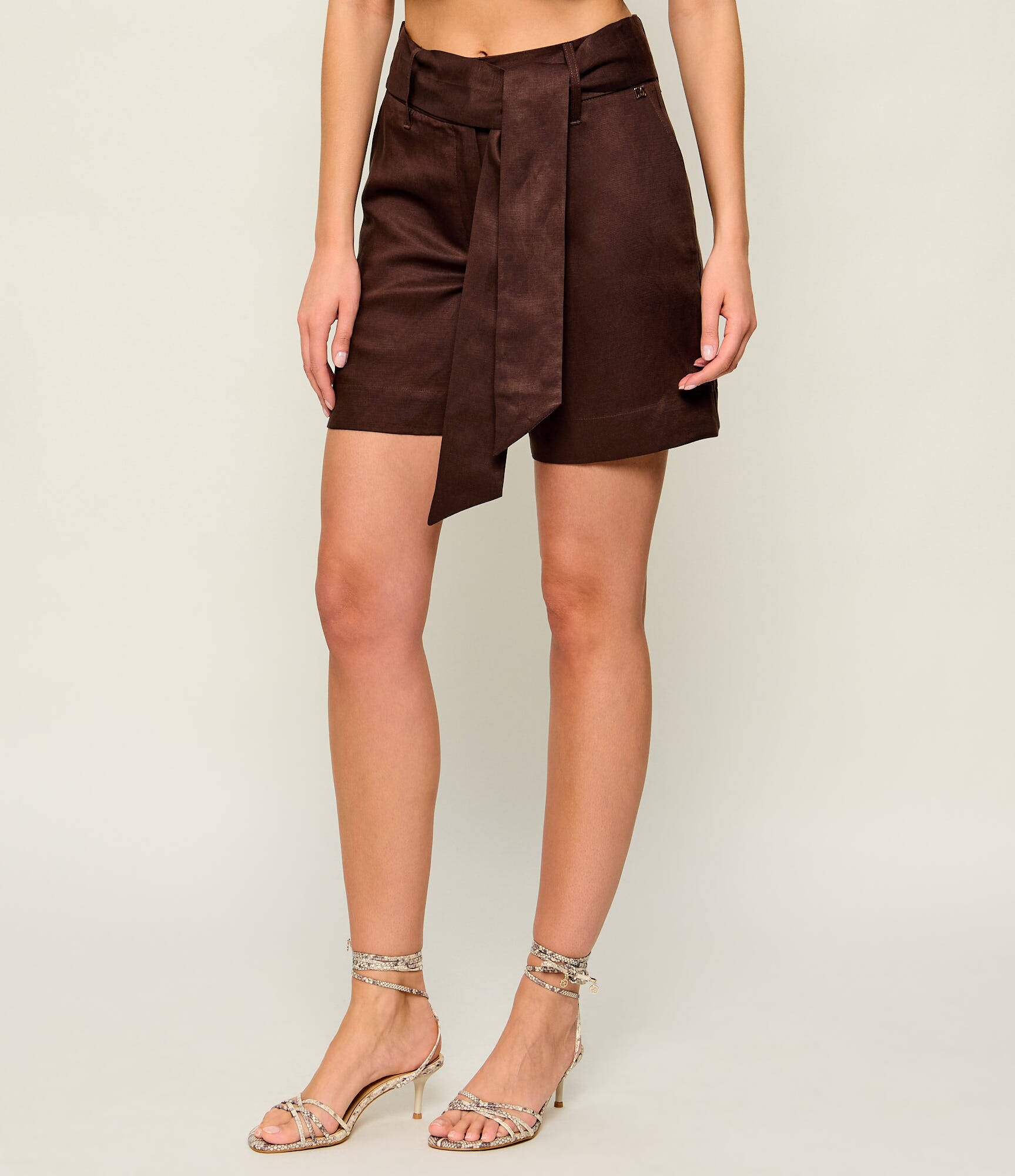 Marciano Guess Pantaloni scurți + curea Jane | Regular Fit | cu adaos de in