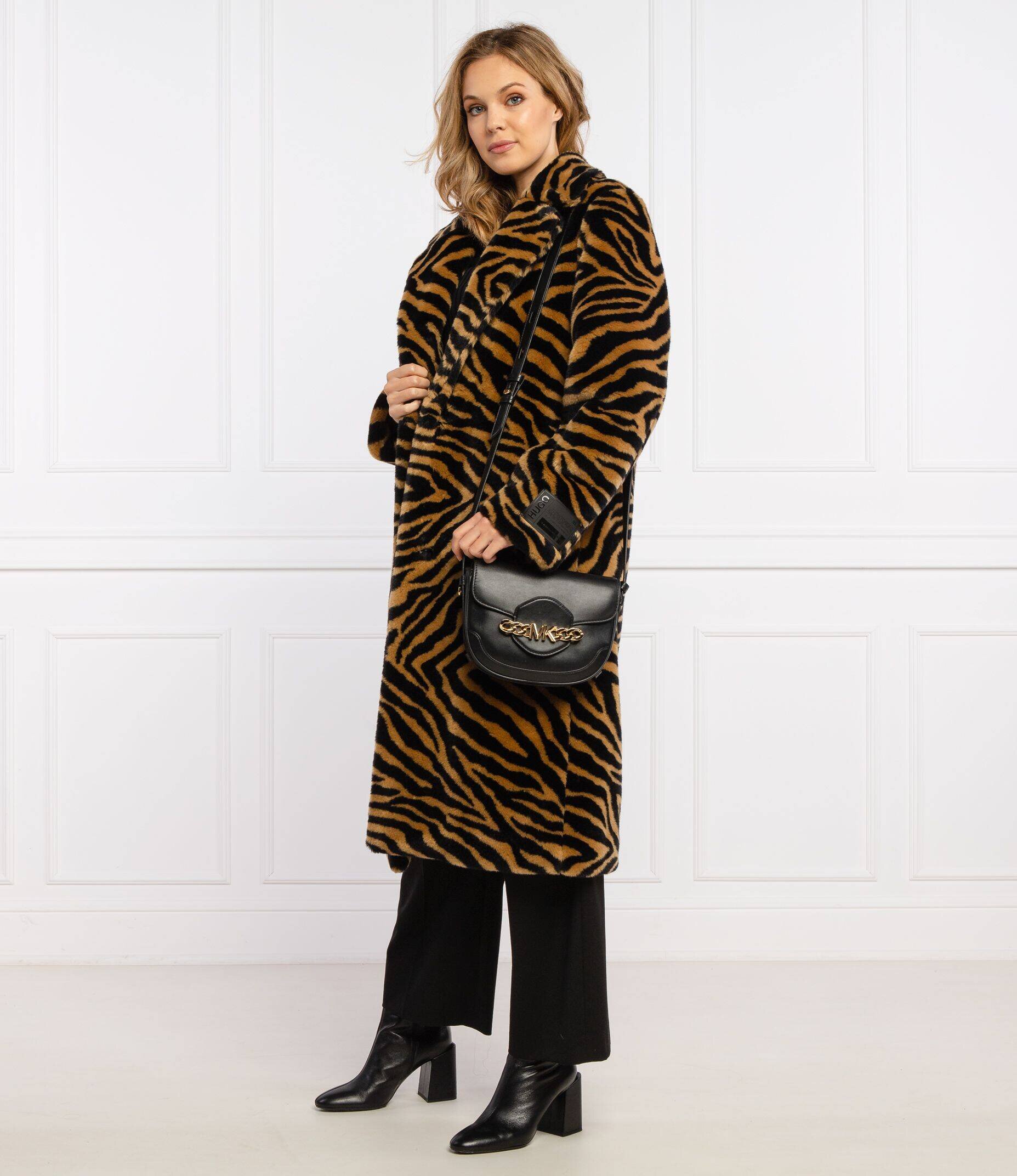 Michael Kors Geantă poștaș Hally