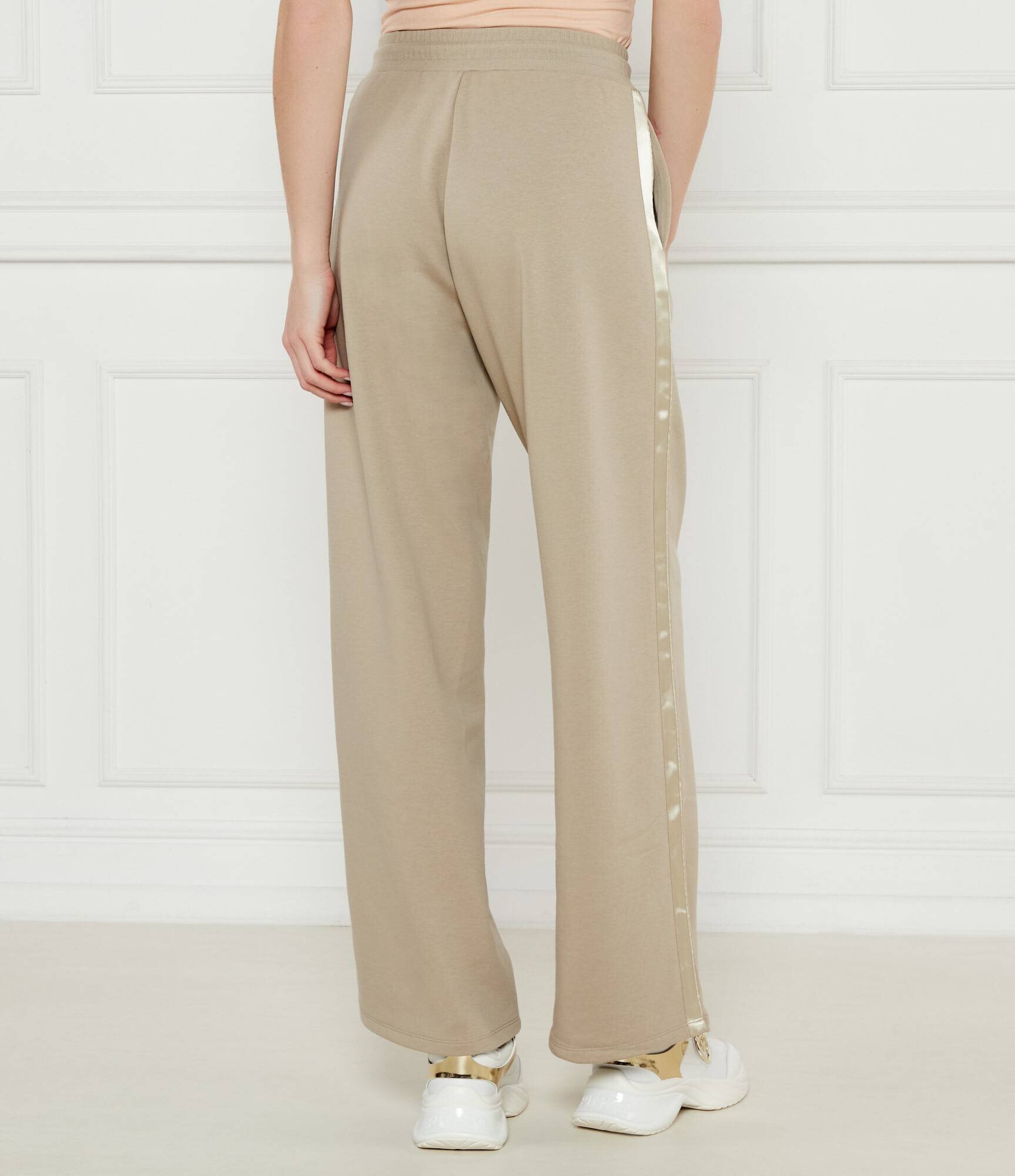 MM Pantaloni de trening Veles | flare fit
