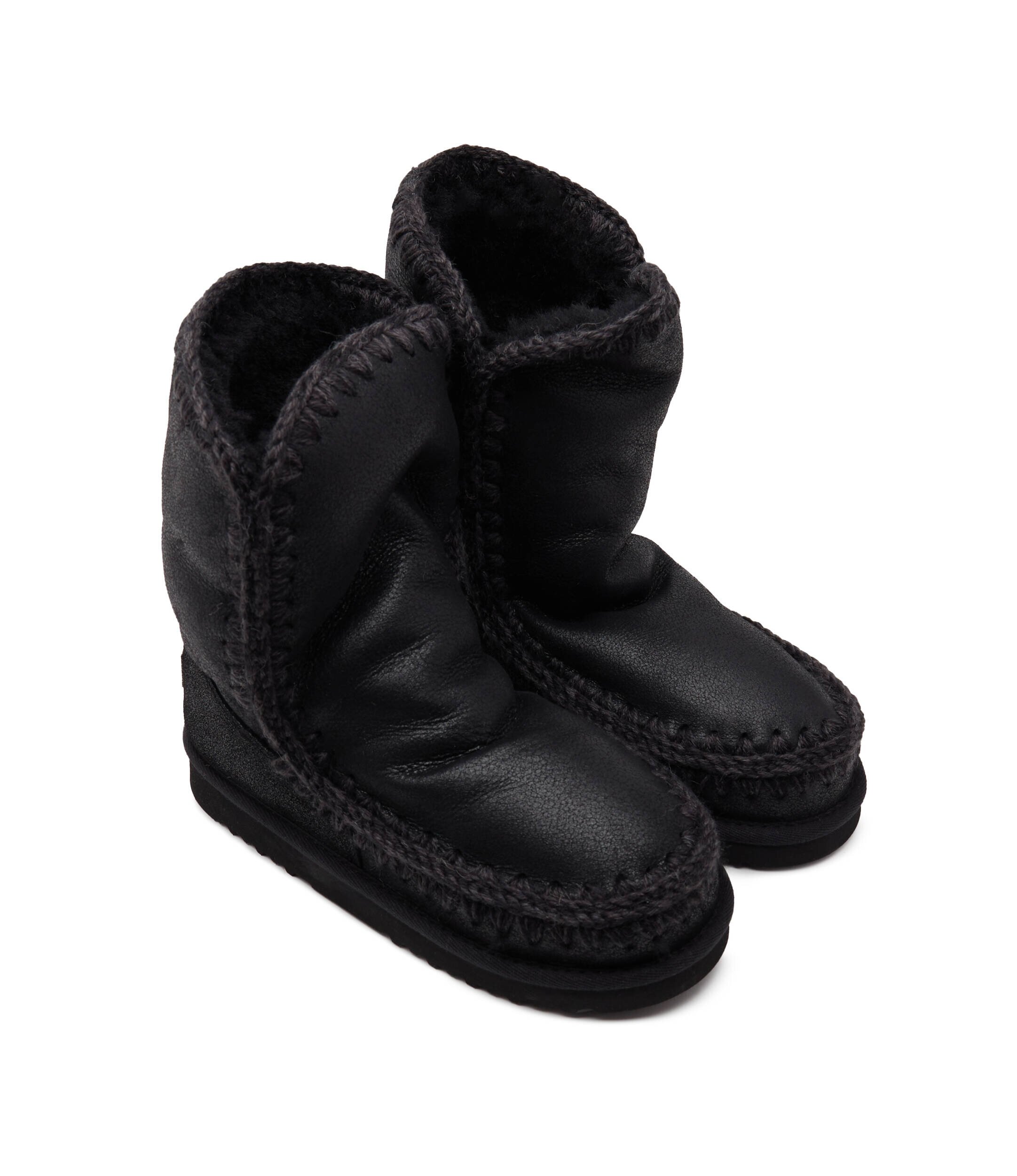 Mou Bocanci | piele