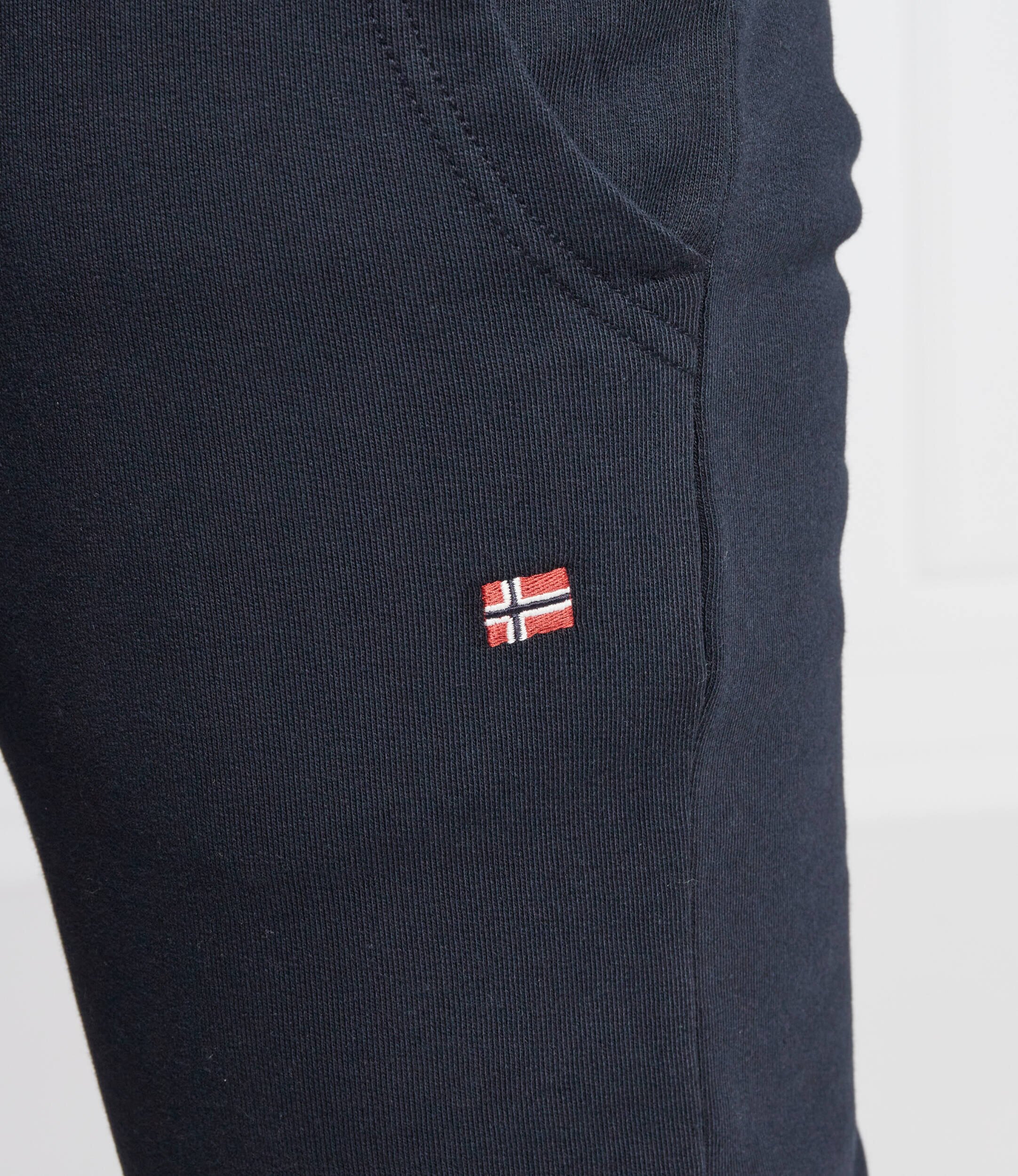 Napapijri Pantaloni de trening MALIS | Regular Fit