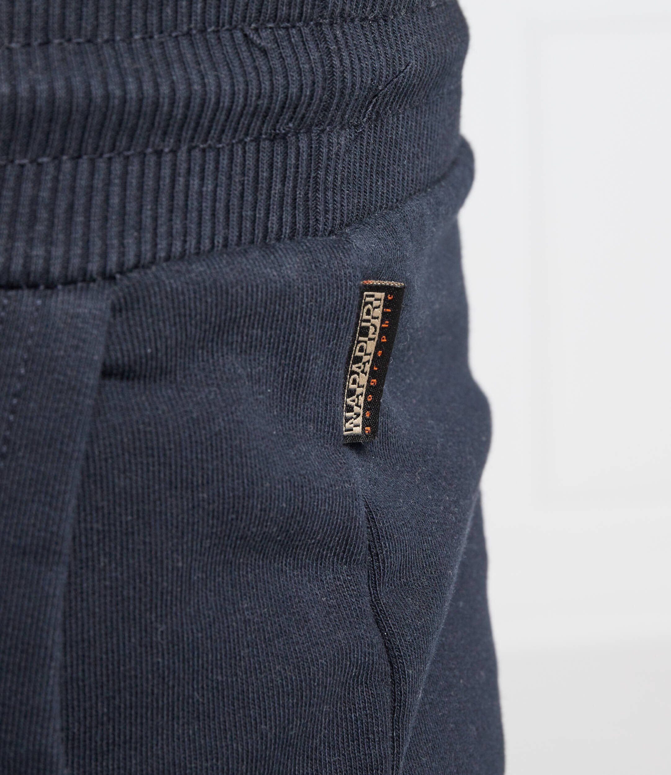 Napapijri Pantaloni de trening MALIS | Regular Fit