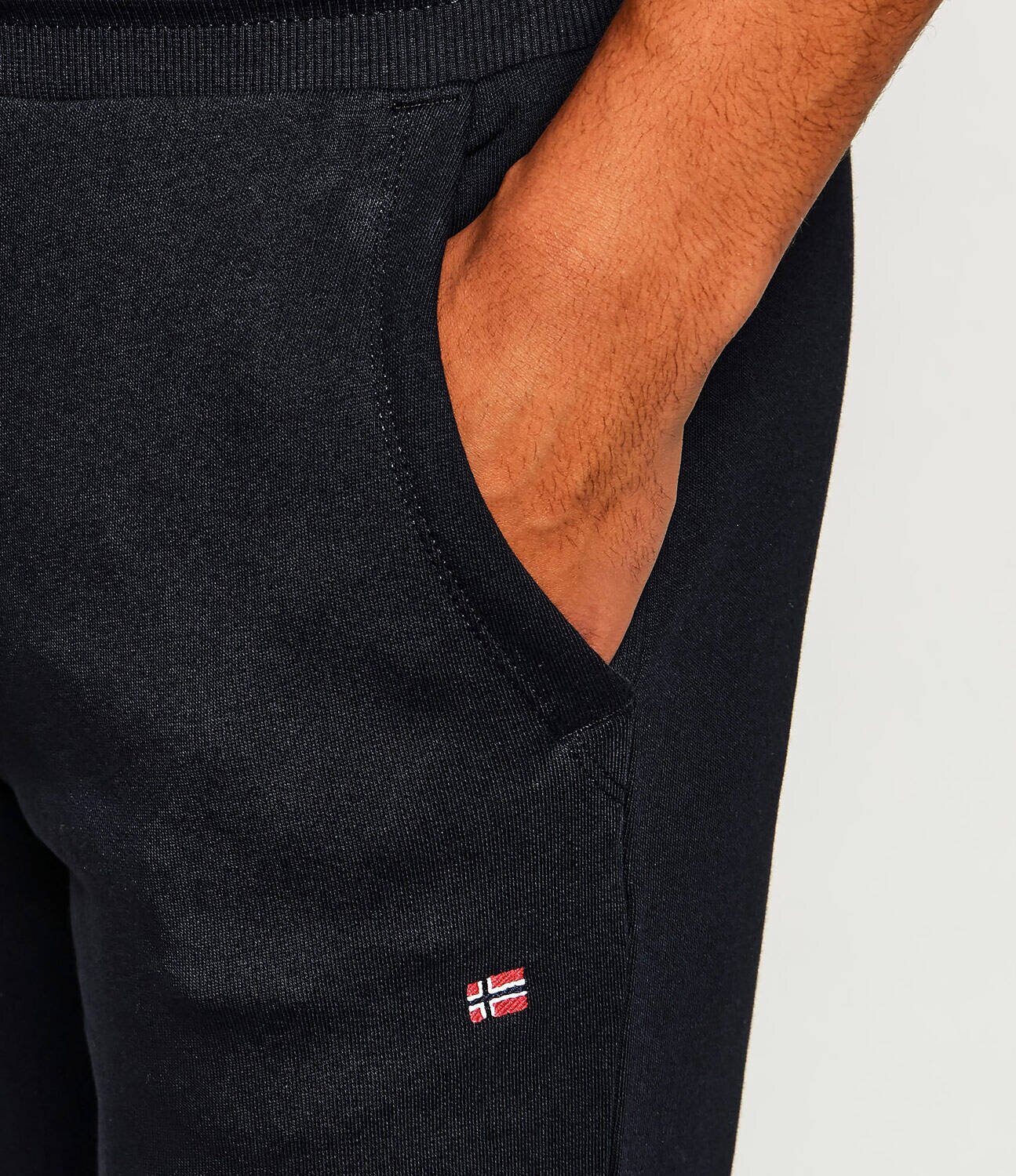 Napapijri Pantaloni de trening MALIS SUM | Regular Fit