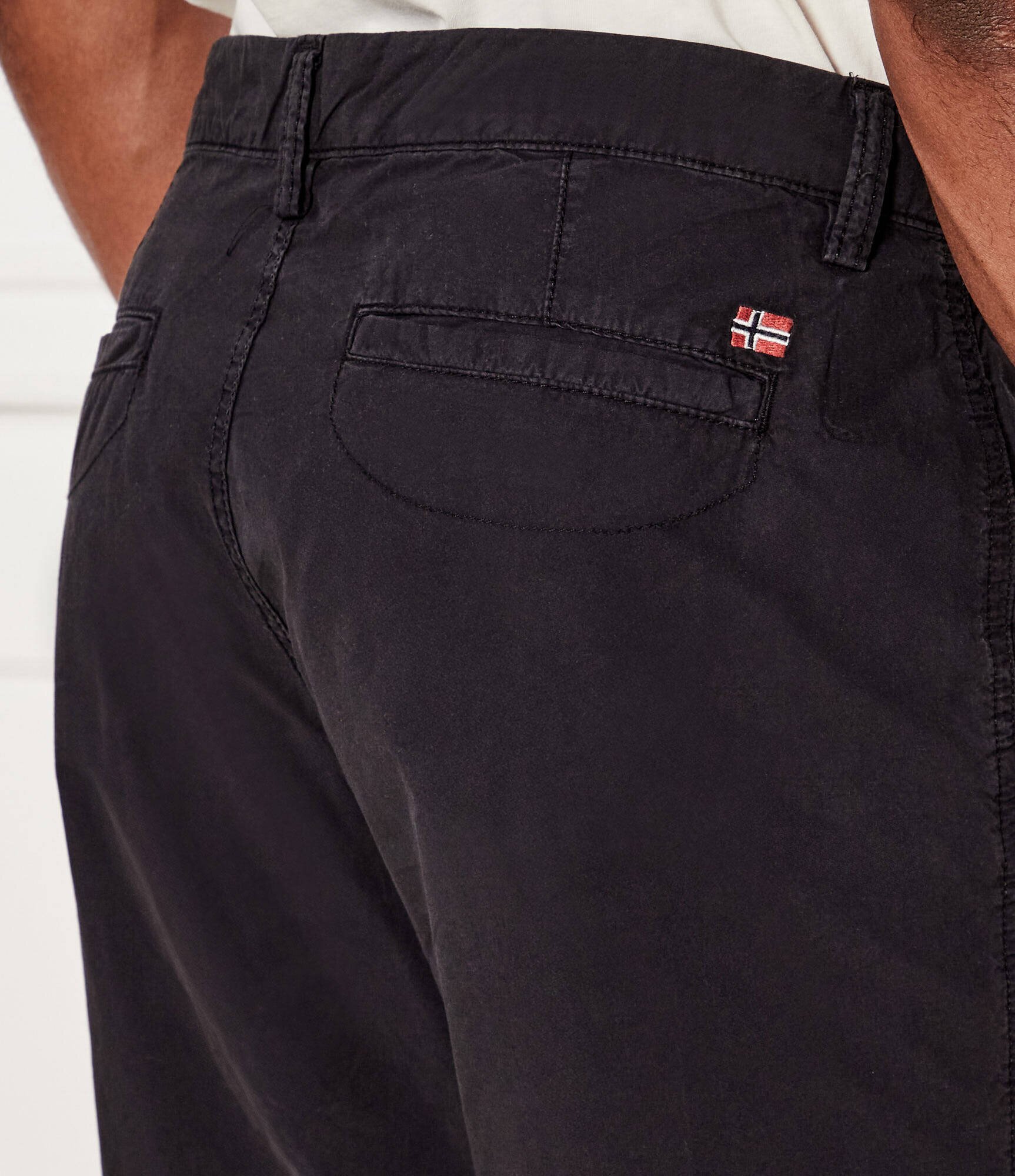 Napapijri Pantaloni scurți chino NAKURU 6 | regular fit