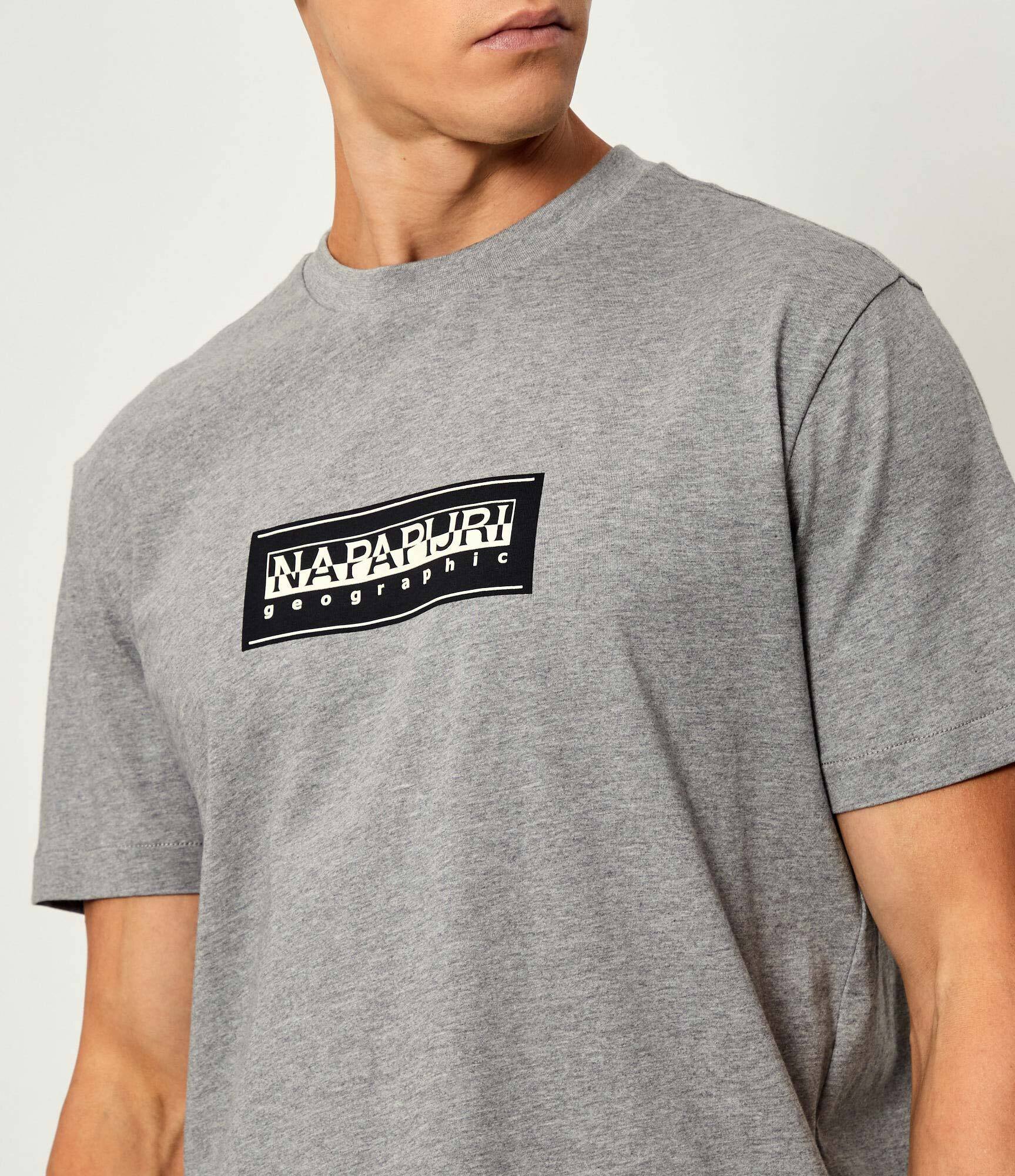 Napapijri Tricou S-BOX LOGO | Relaxed fit
