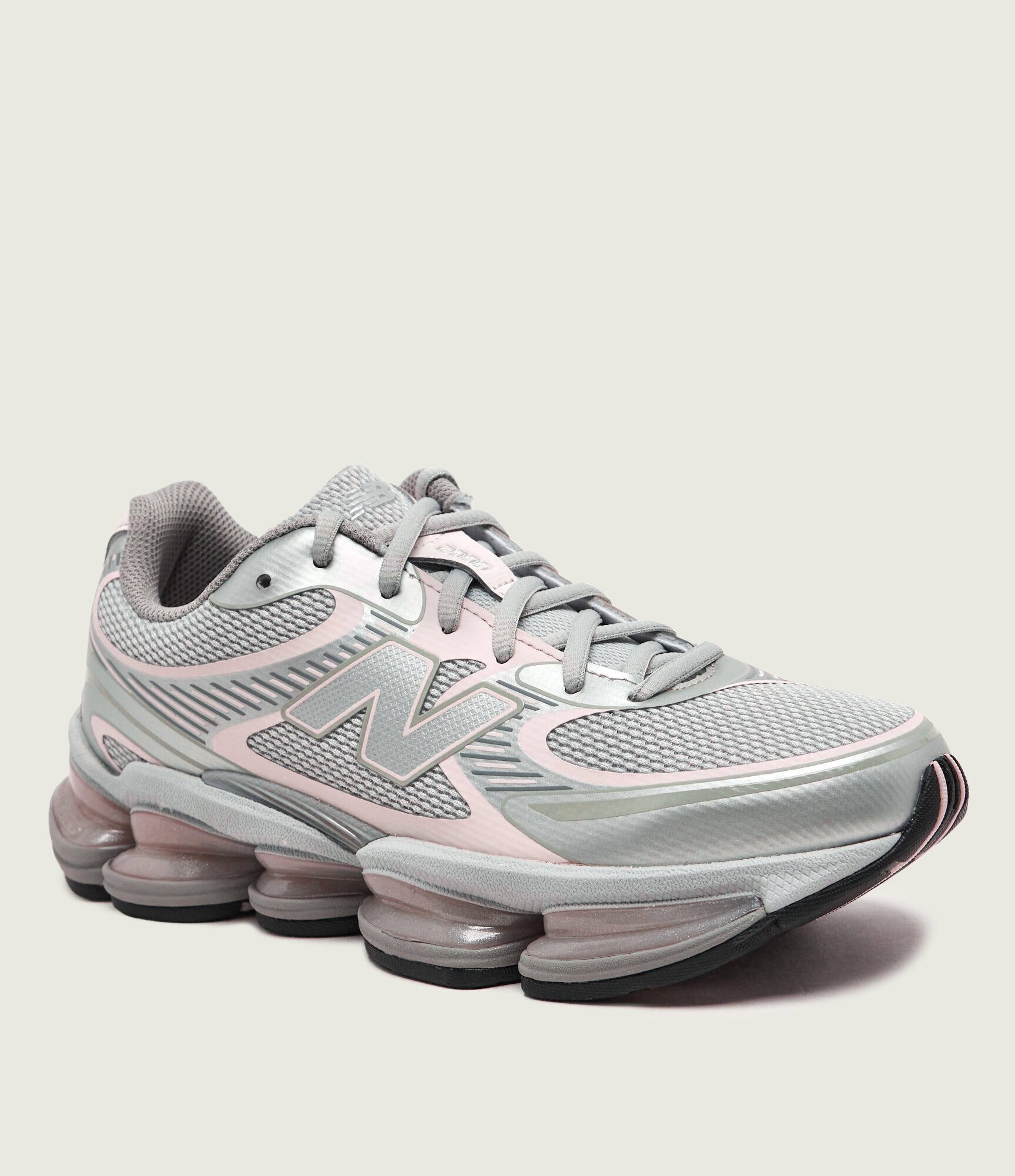 New Balance Sneakers U2000