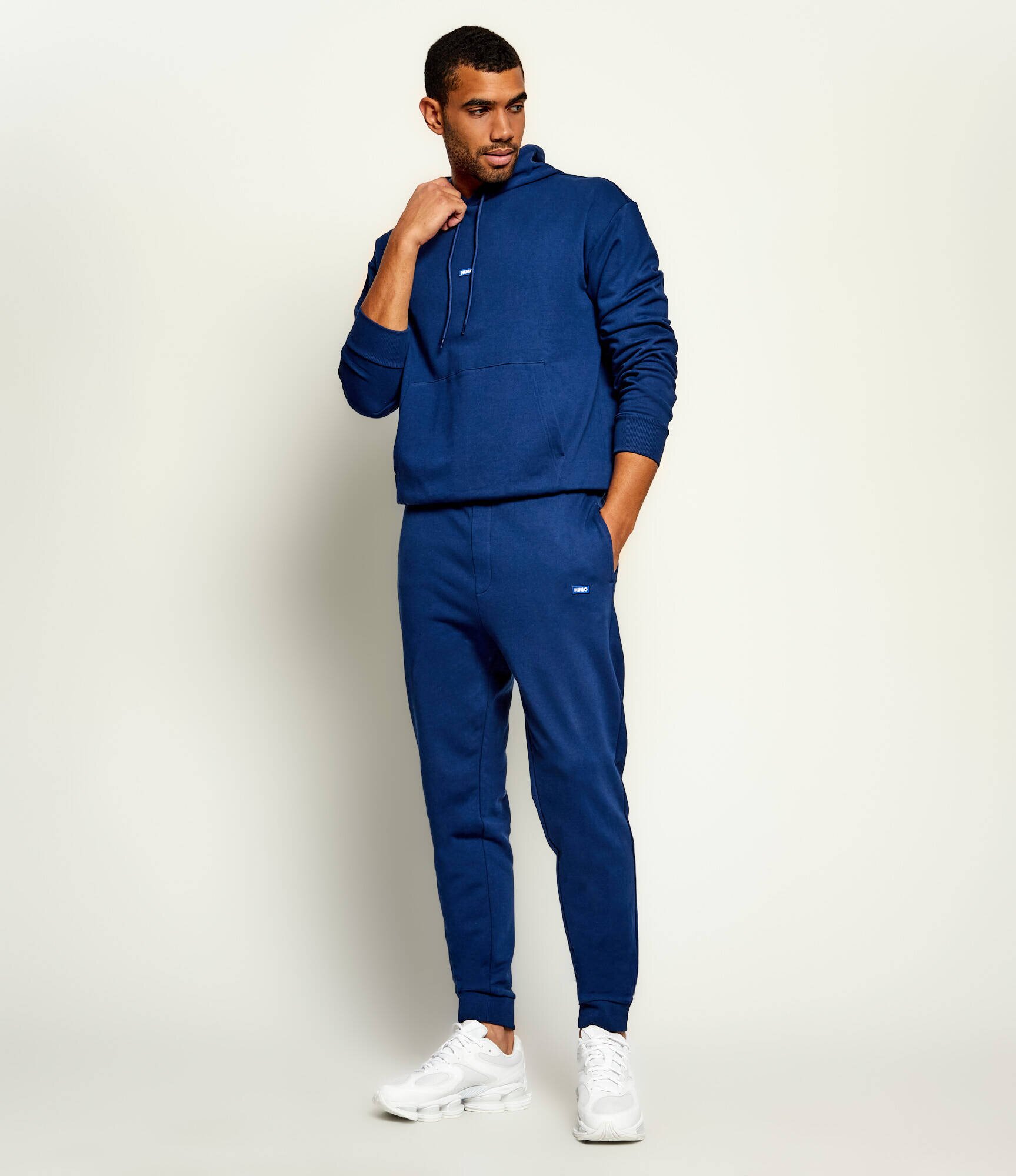 New Balance Sneakers U2000