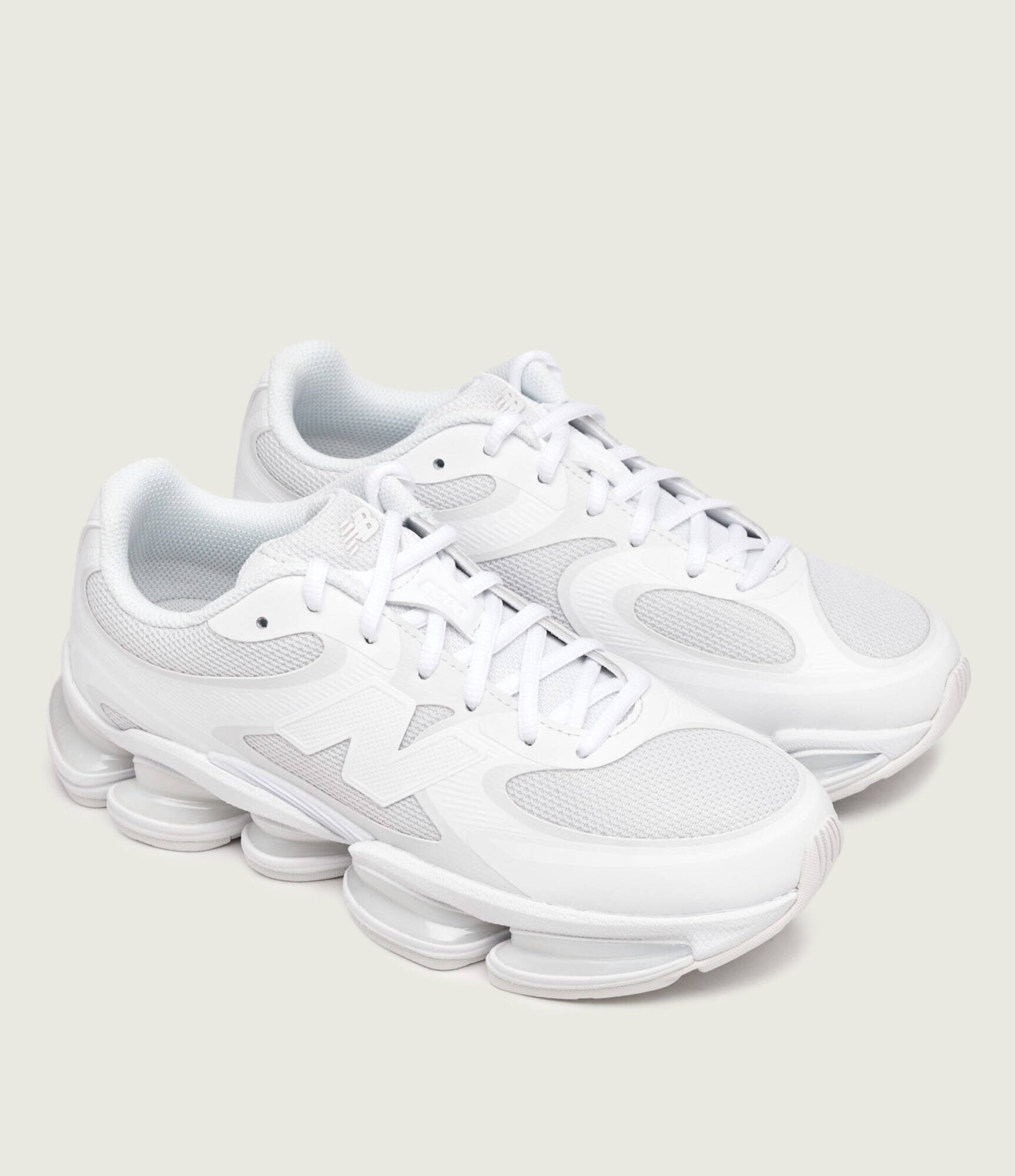 New Balance Sneakers U2000