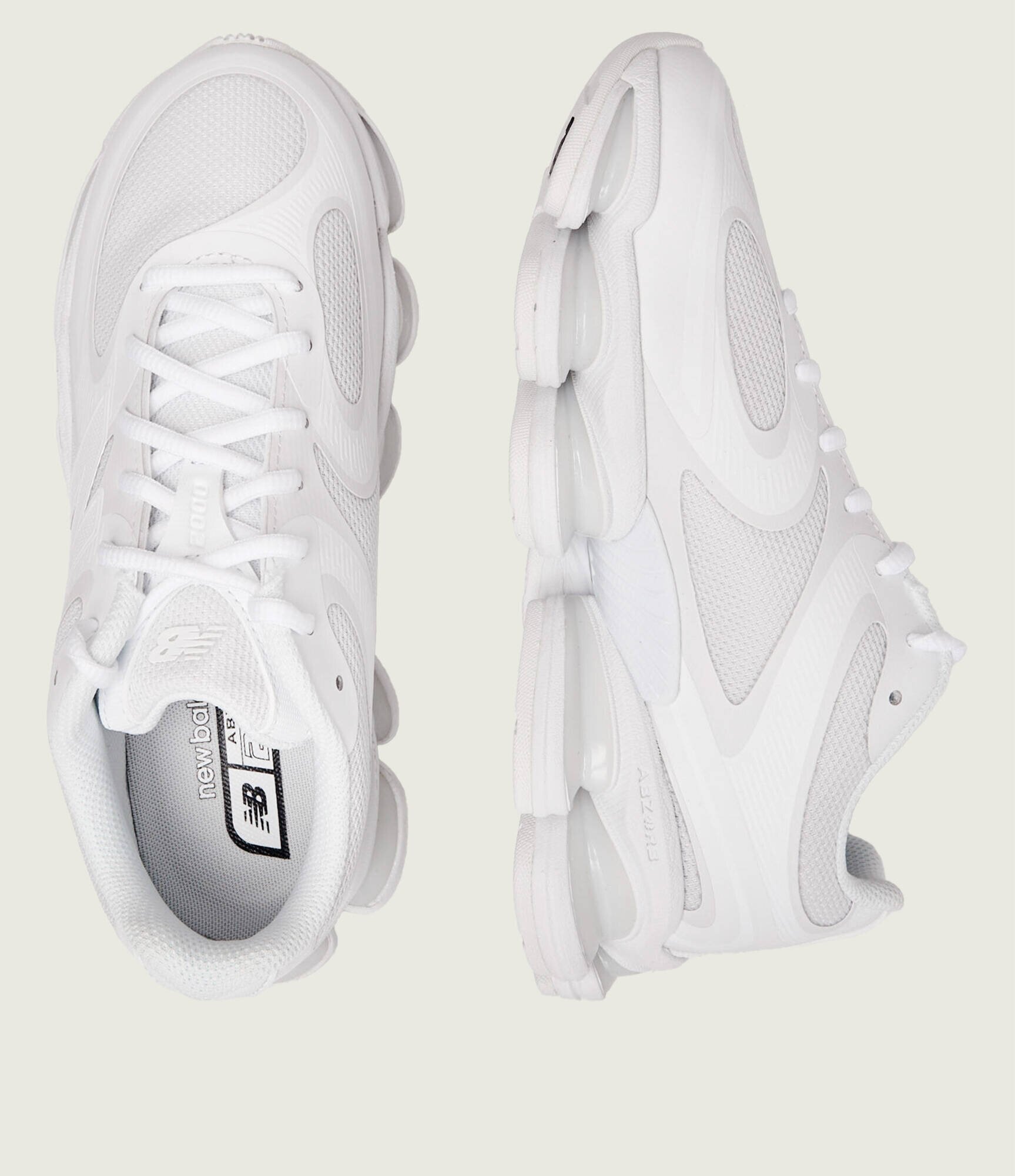New Balance Sneakers U2000
