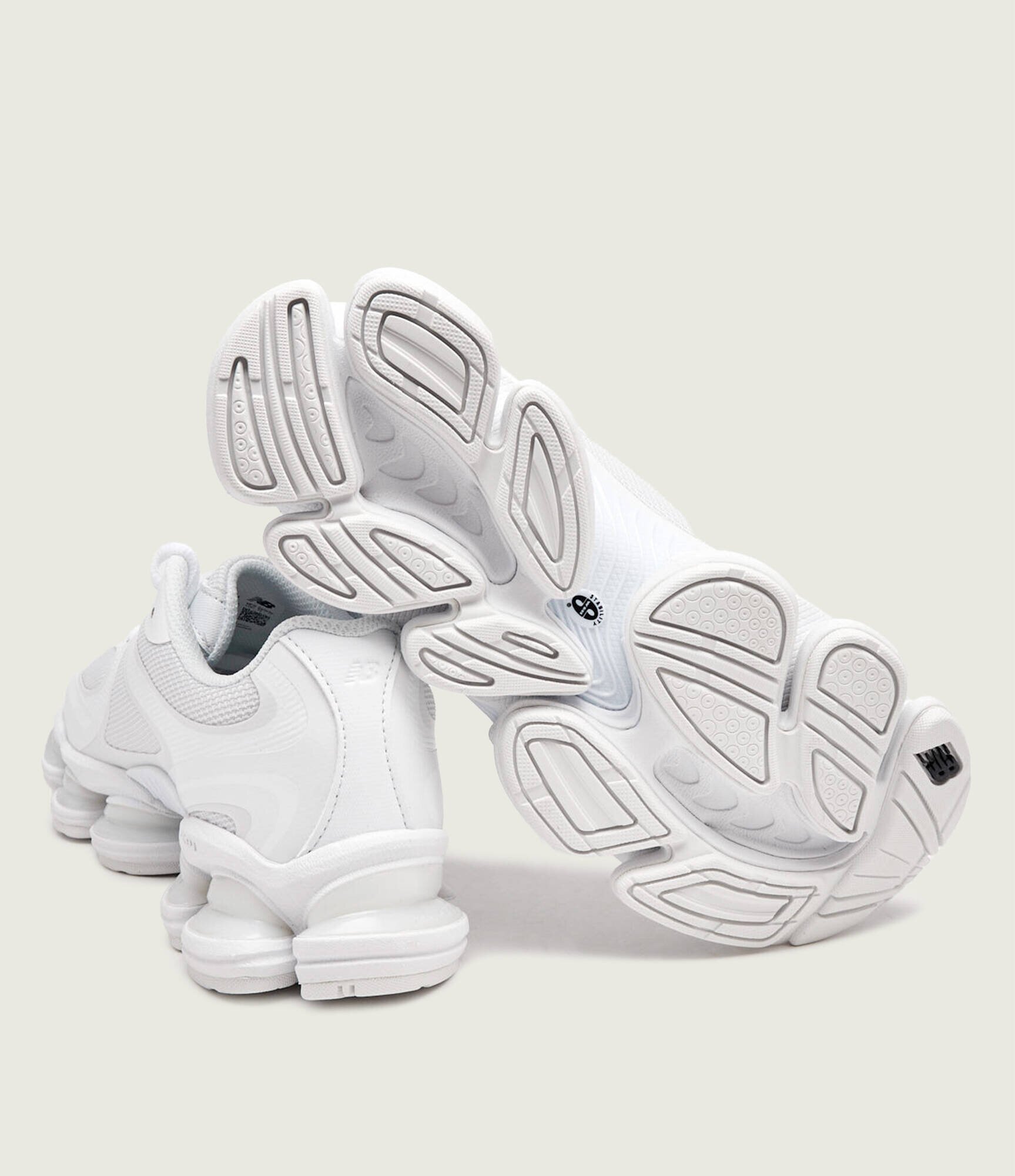 New Balance Sneakers U2000