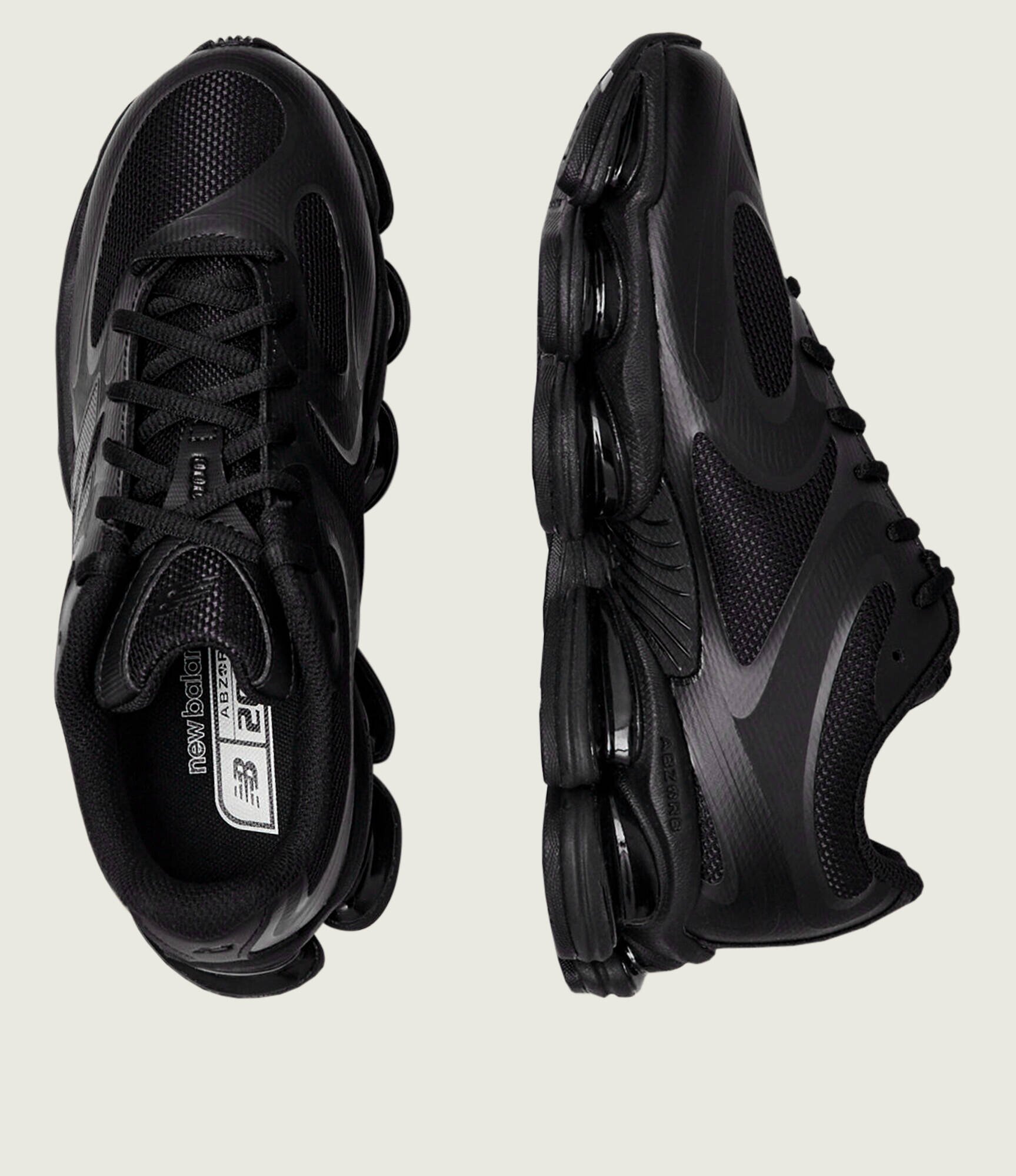 New Balance Sneakers U2000