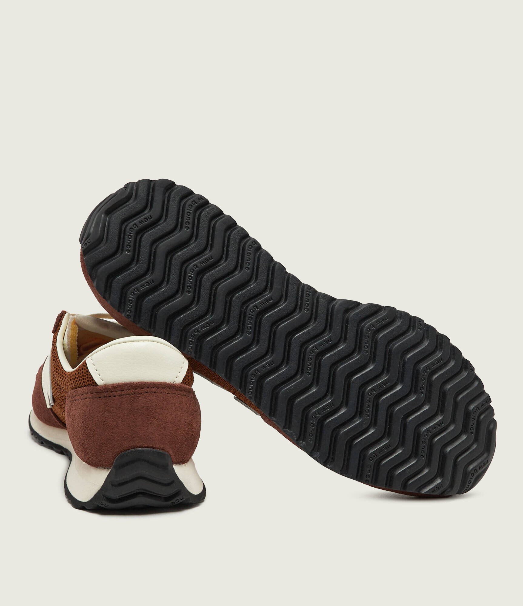 New Balance Sneakers U4713 | piele întoarsă cu adaos de piele
