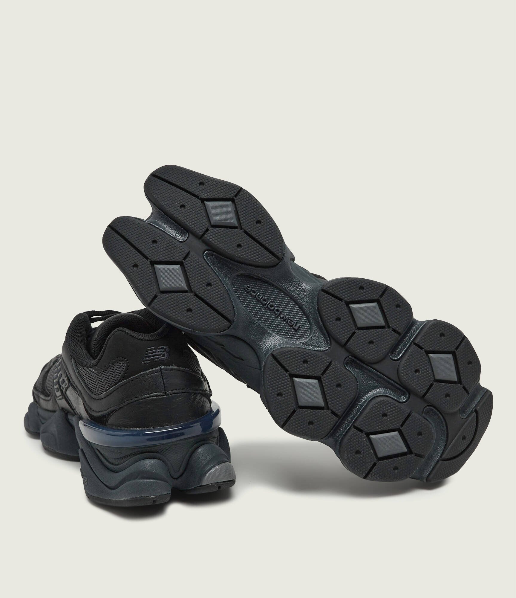 New Balance Sneakers U9060 | piele întoarsă cu adaos de piele