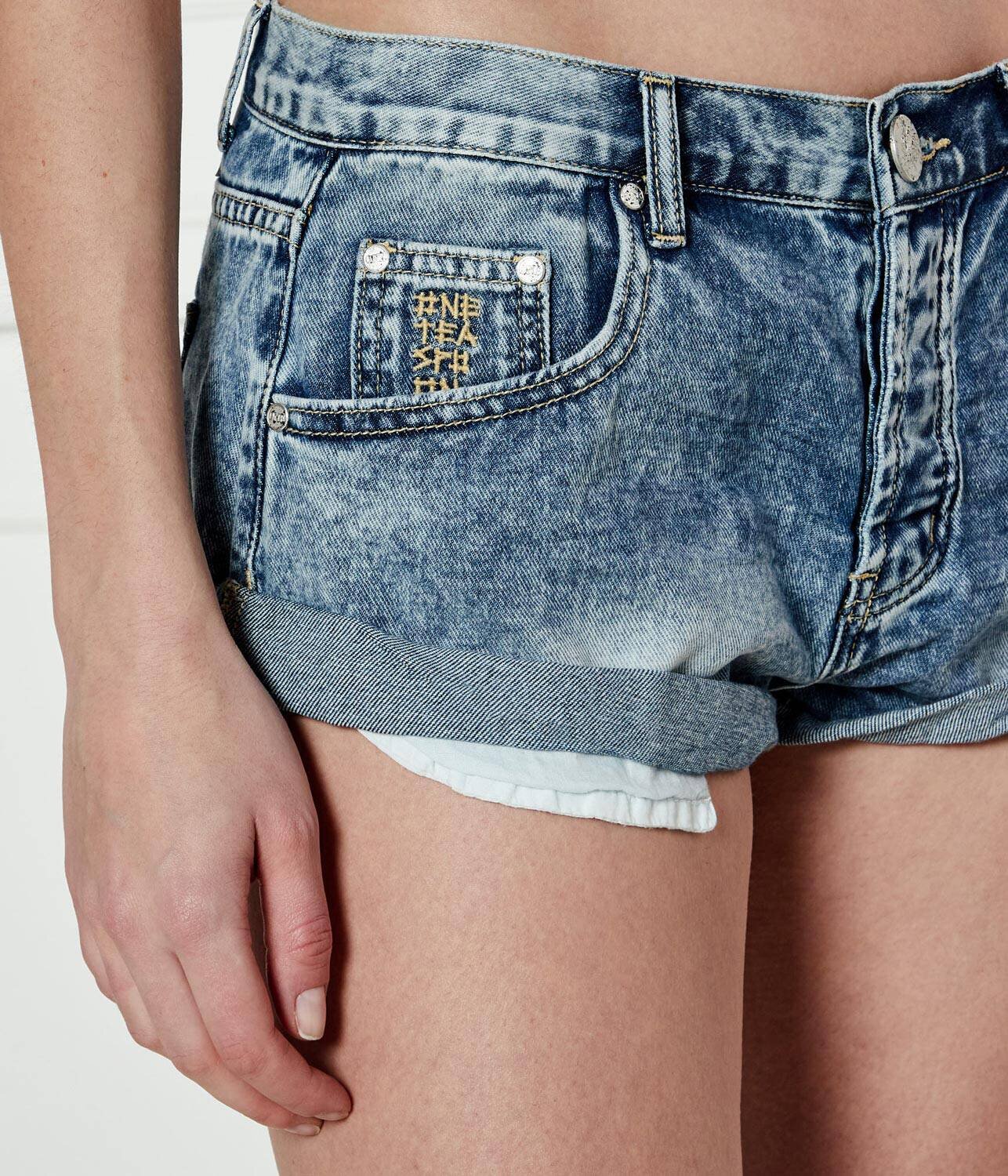 ONE TEASPOON De blugi pantaloni scurți Bandits | regular fit | low waist