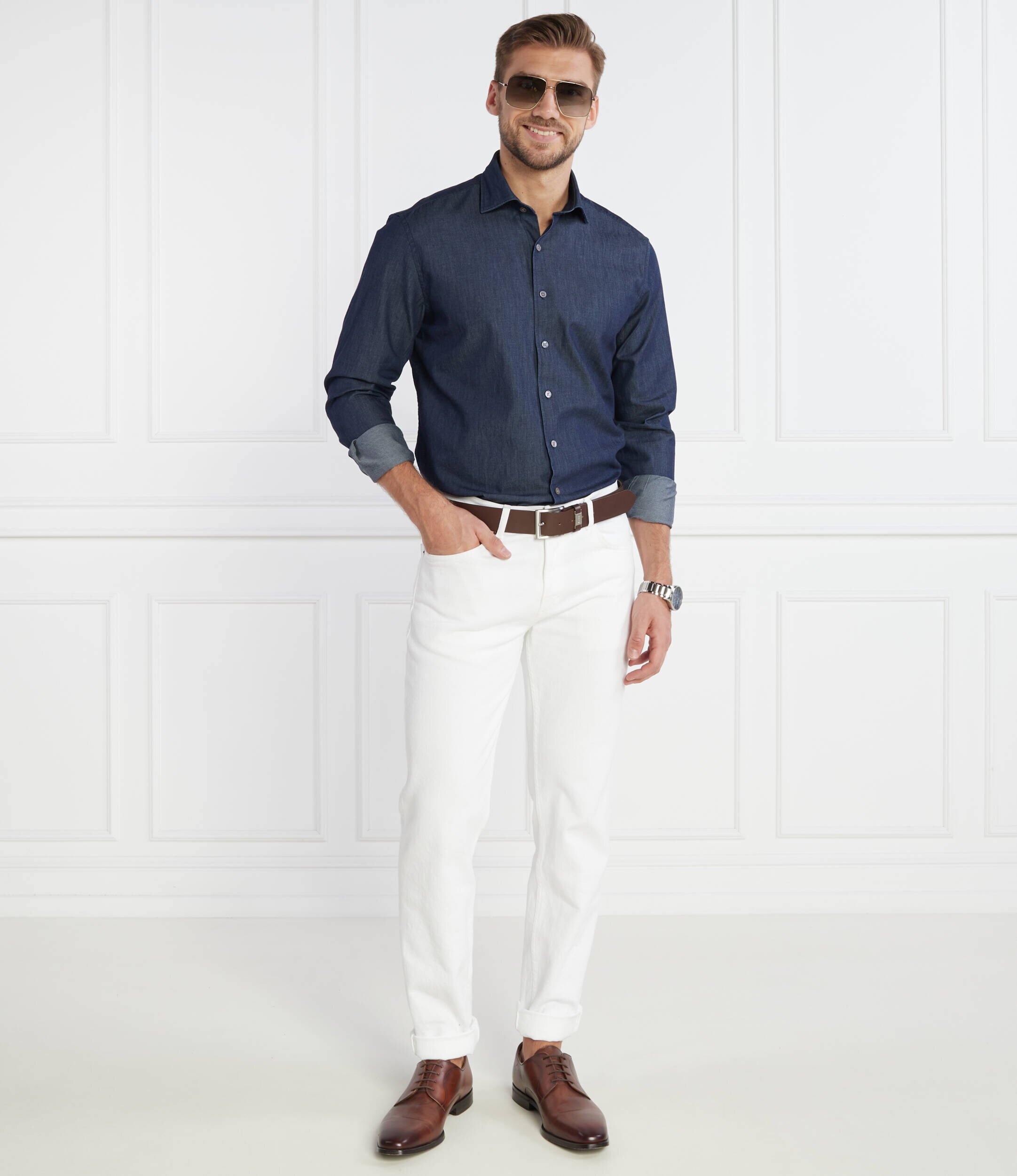 Oscar Jacobson Cămașă Cut Away Washed DENIM | Regular Fit