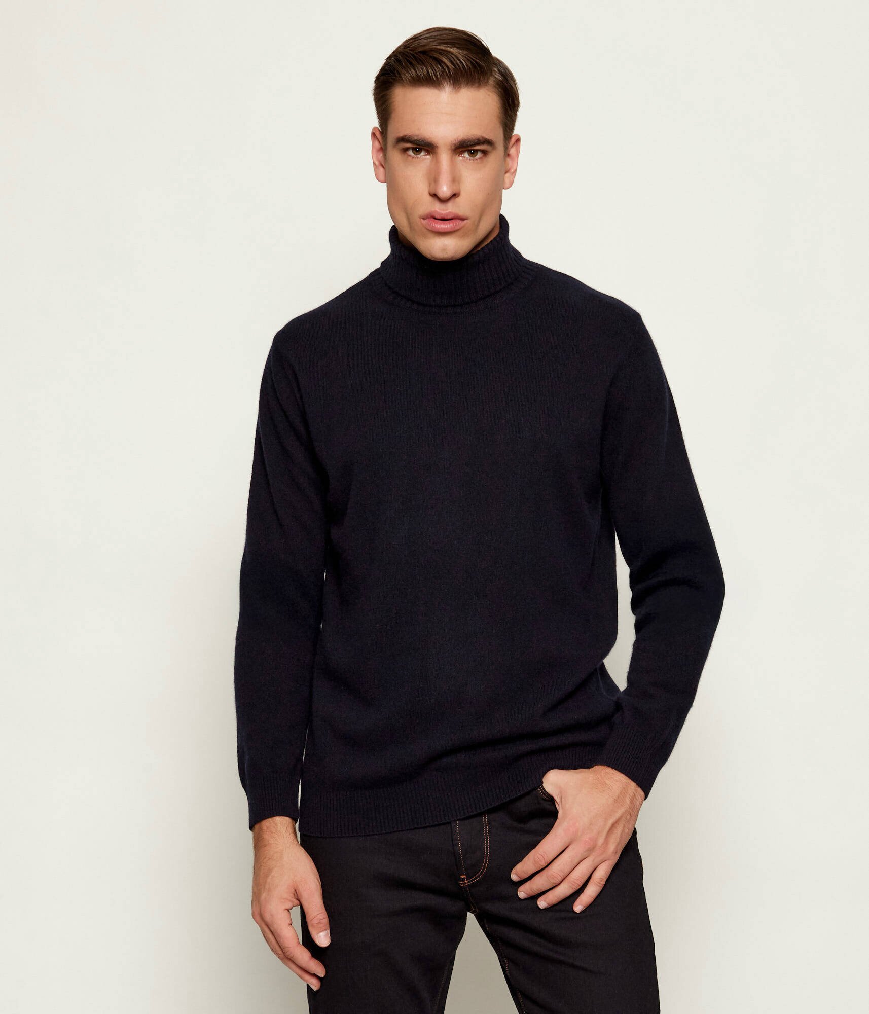 Oscar Jacobson Maletă Salim Rollneck | Regular Fit cu adaos de lână și cașmir
