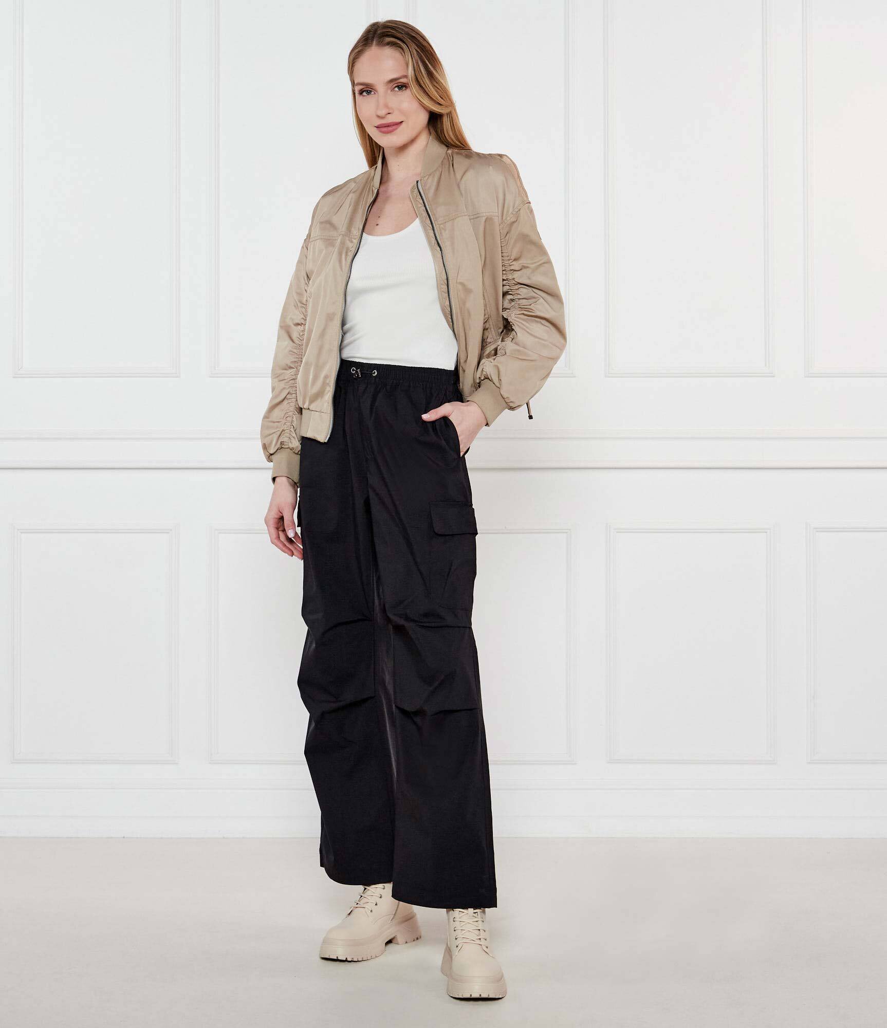 Parajumpers Pantaloni cargo AVICE | Oversize fit