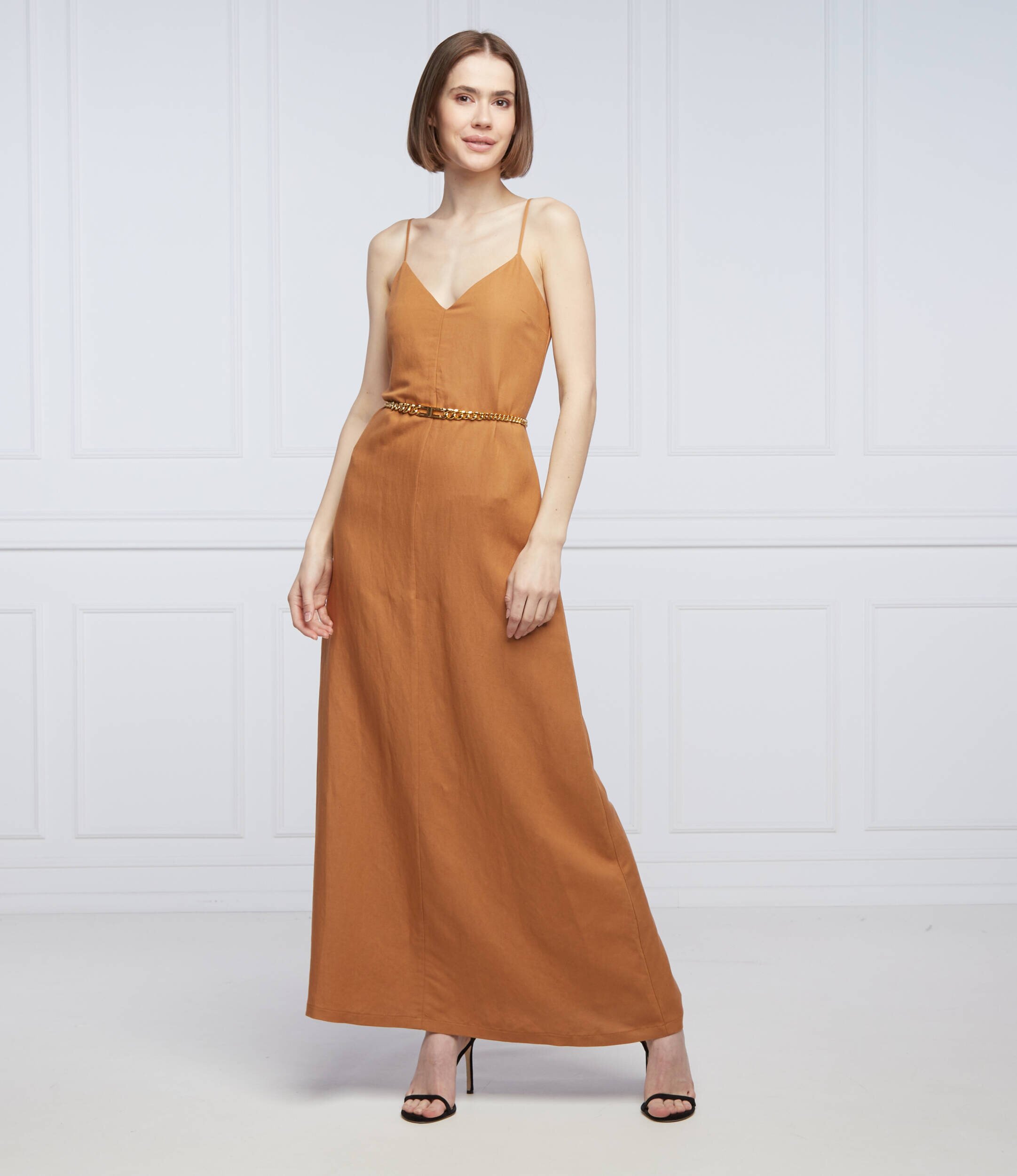 Patrizia Pepe De in rochie