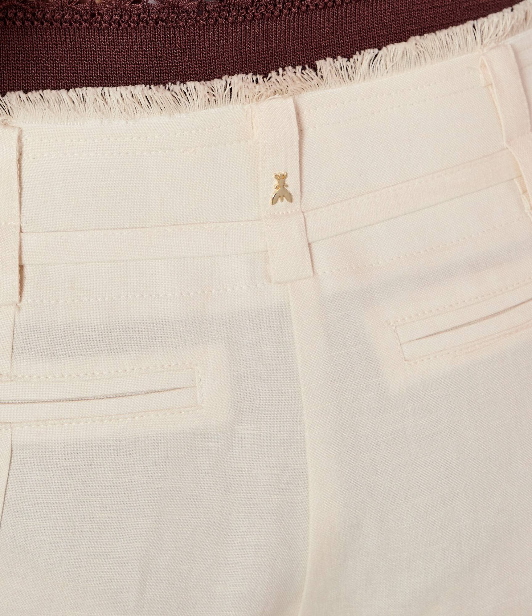Patrizia Pepe Pantaloni scurți | Regular Fit | cu adaos de in