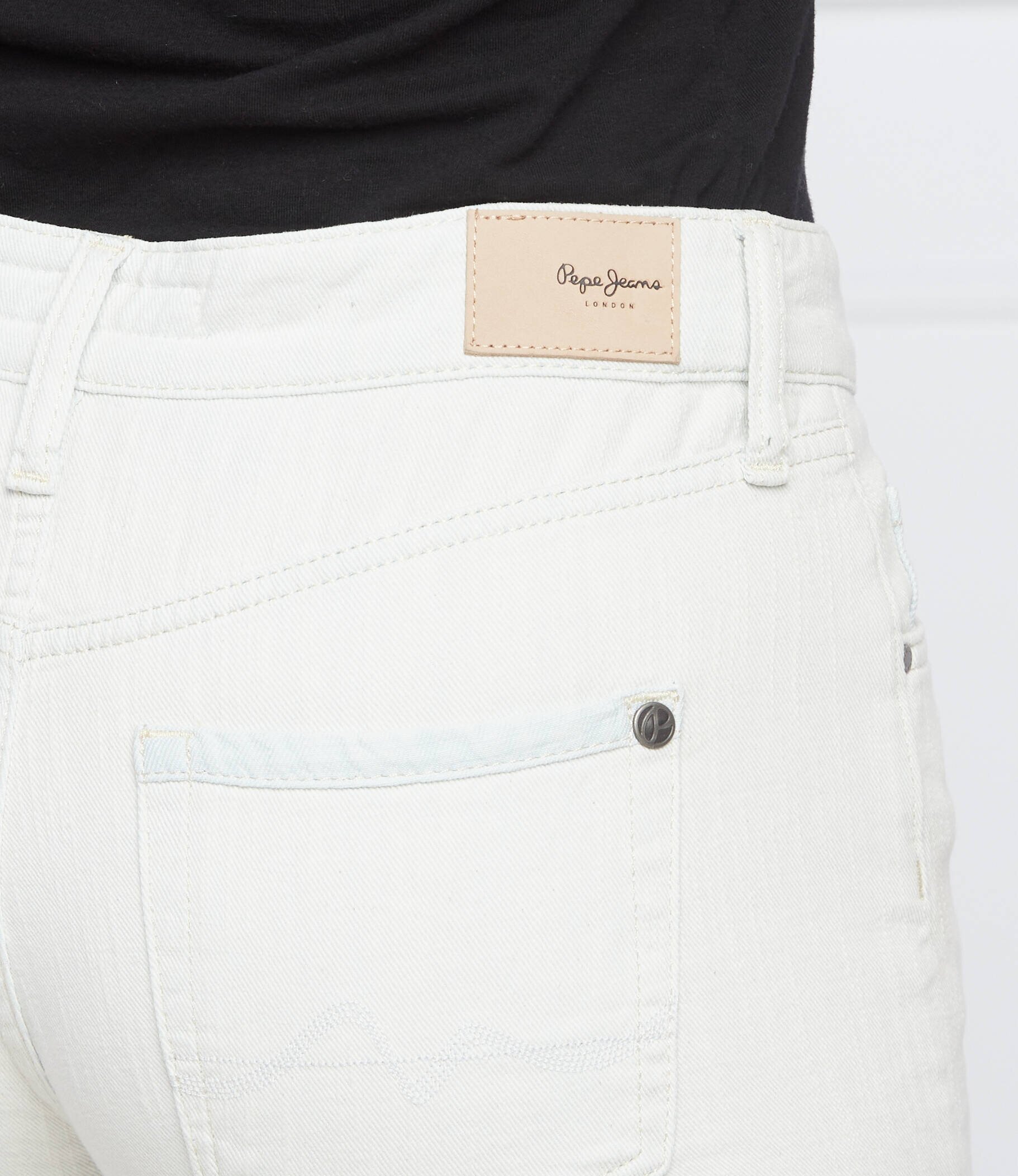 Pepe Jeans London Pantaloni scurți MABLE | Regular Fit