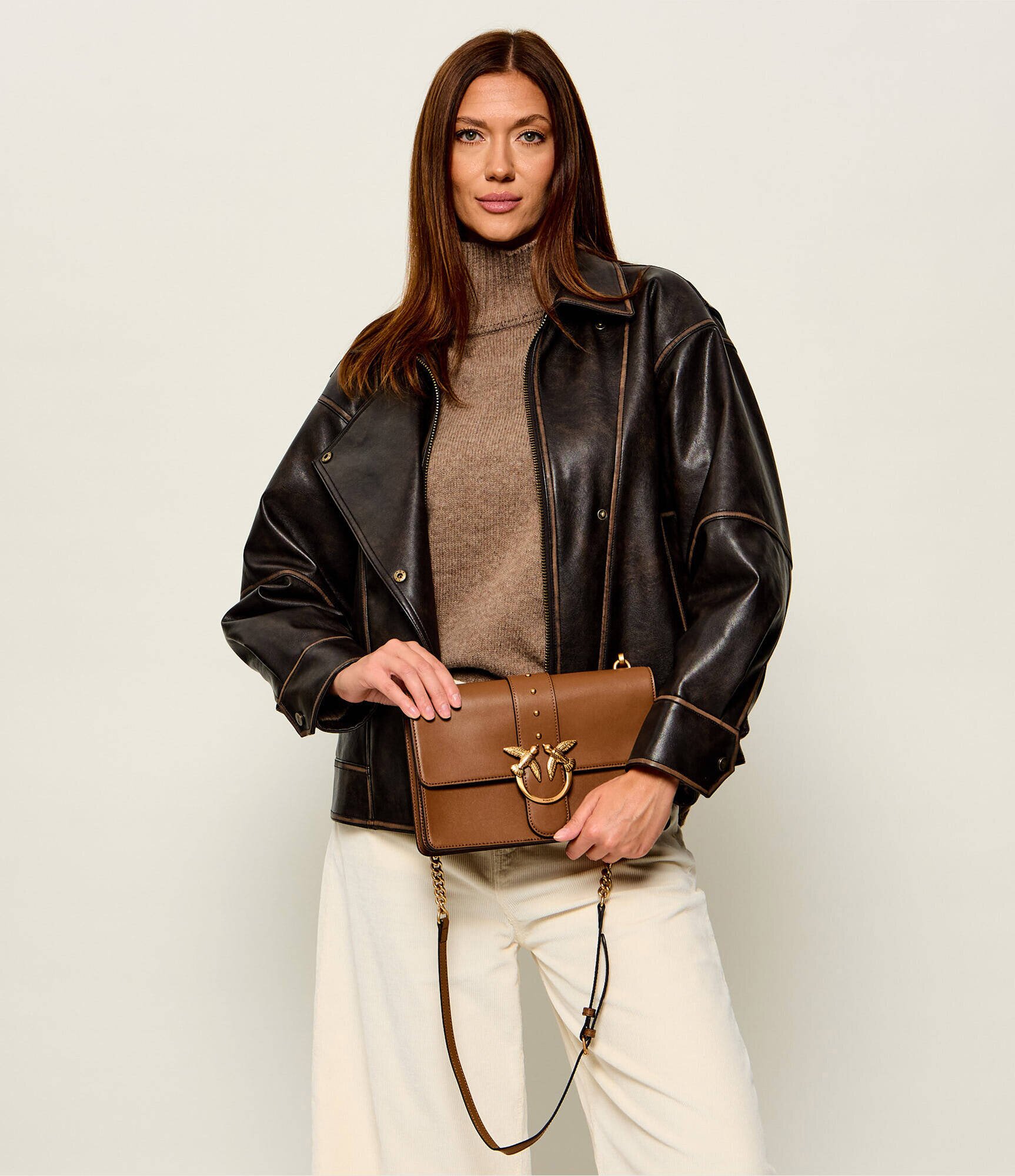 Pinko De piele geantă poștaș Love One Classic