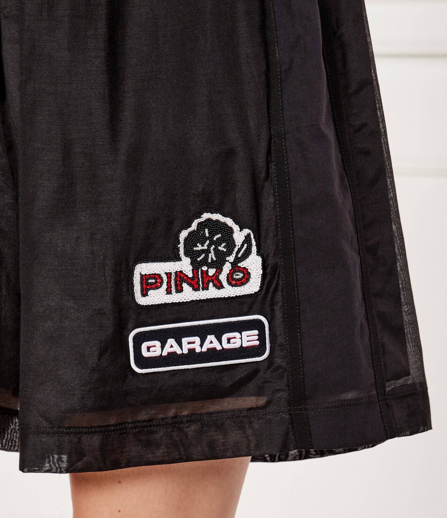 Pinko Pantaloni scurți LEWIS | Relaxed fit cu adaos de mătase