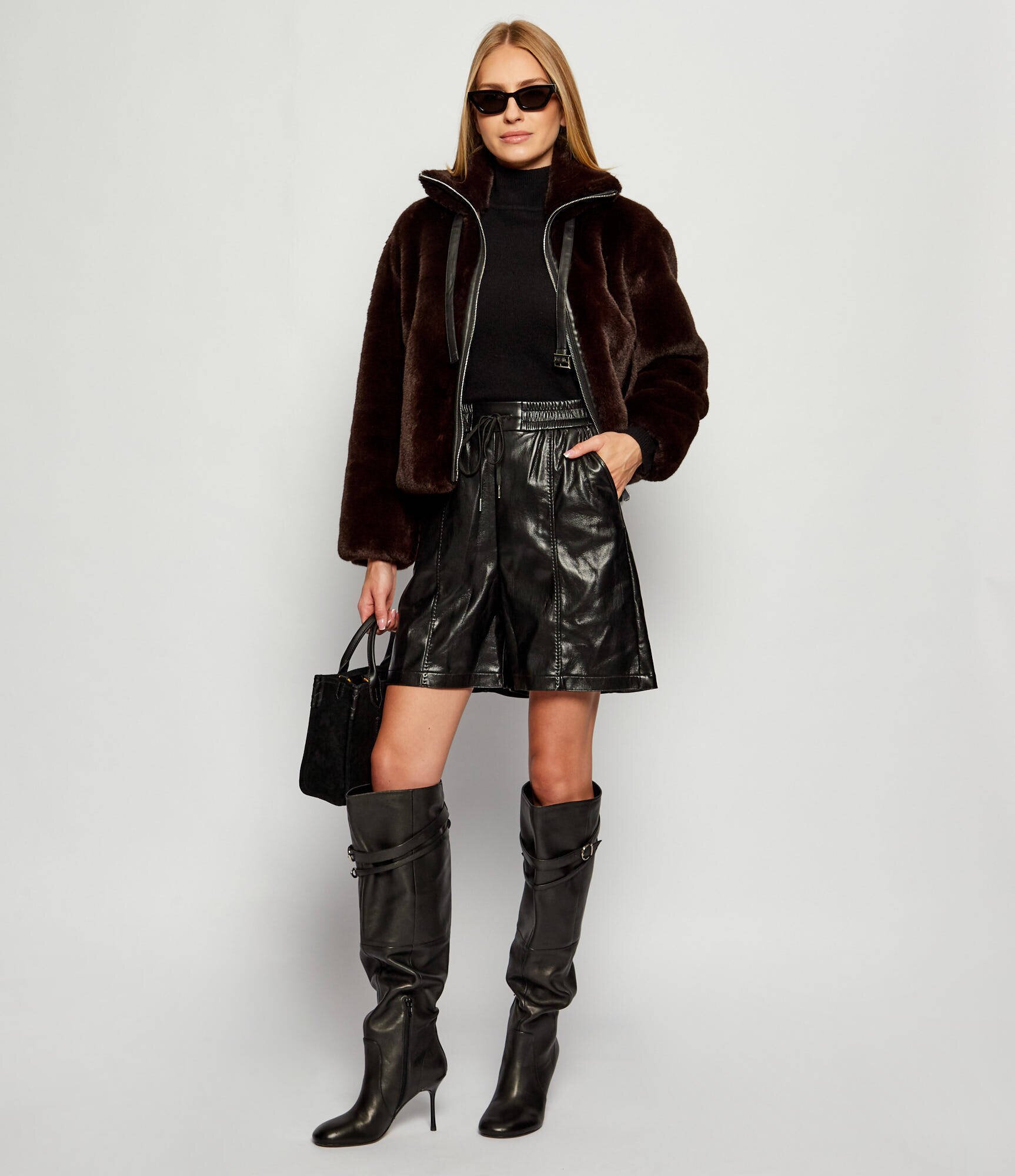 Pinko Pantaloni scurți SEMOLINO | regular fit