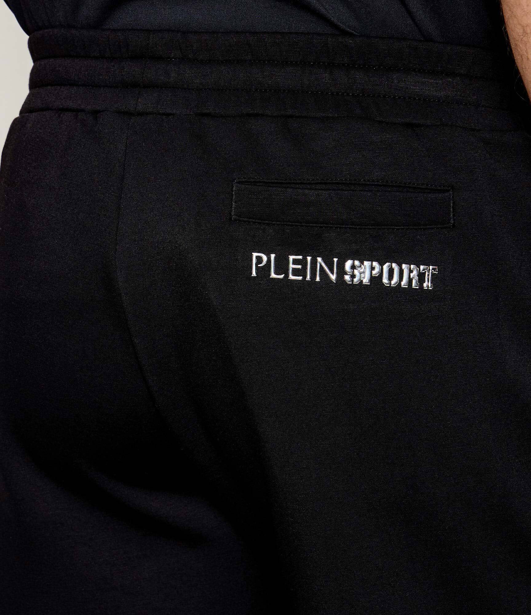 Plein Sport Pantaloni scurți Chrome Scratch | Slim Fit