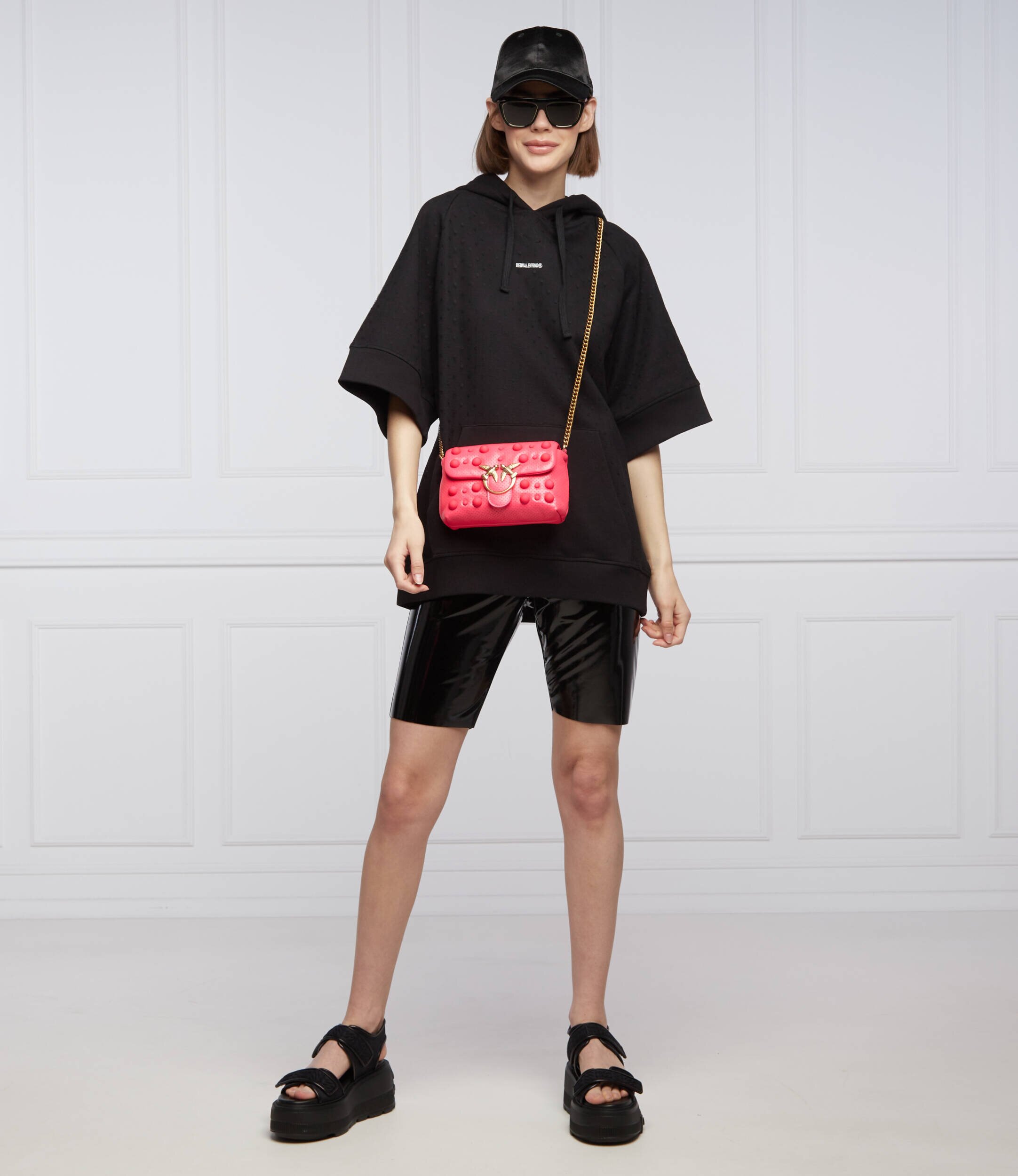RED VALENTINO pantaloni scurți biker | slim fit