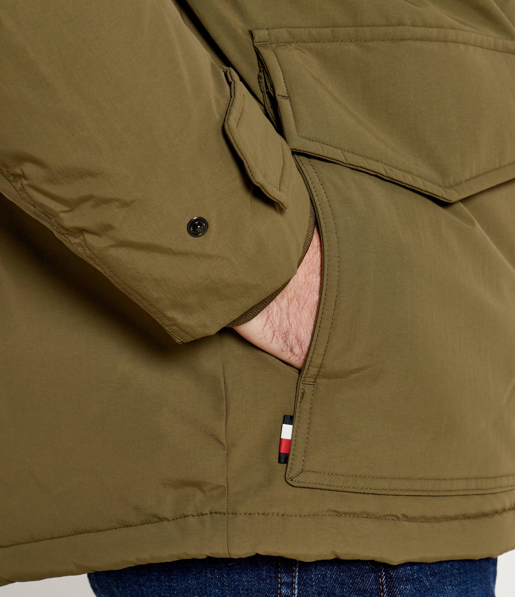 Tommy Hilfiger De puf geacă | Regular Fit