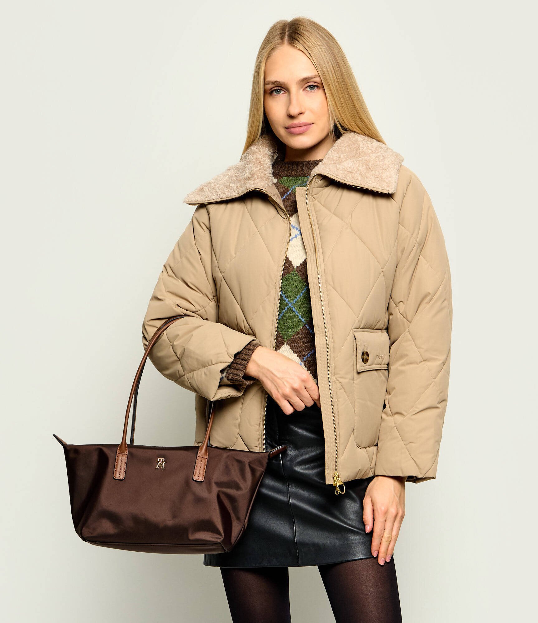Tommy Hilfiger Geantă pe umăr East West cu adaos de piele
