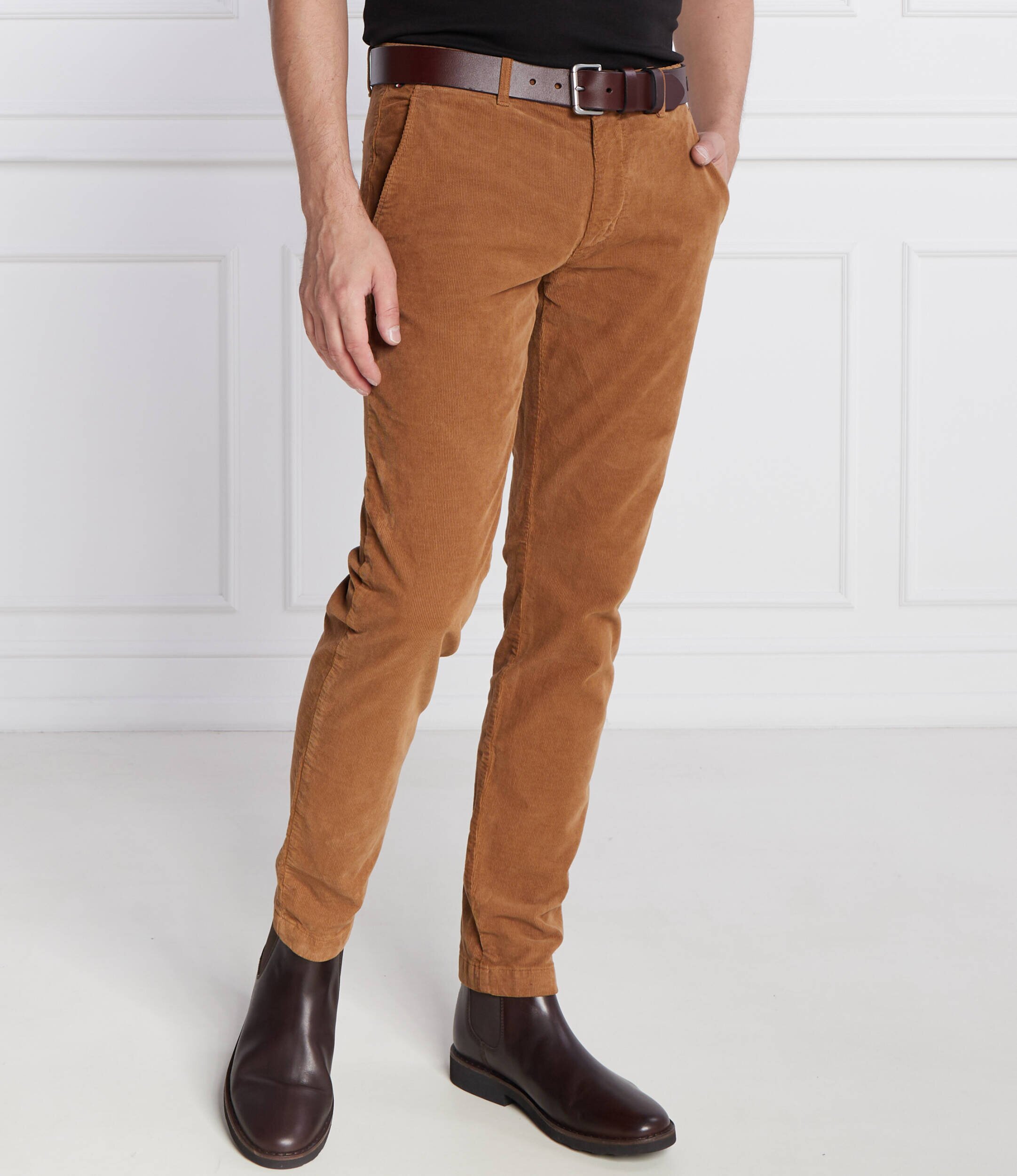Tommy Hilfiger Pantaloni chino BLEECKER CHINO CORDUROY GMD | Slim Fit