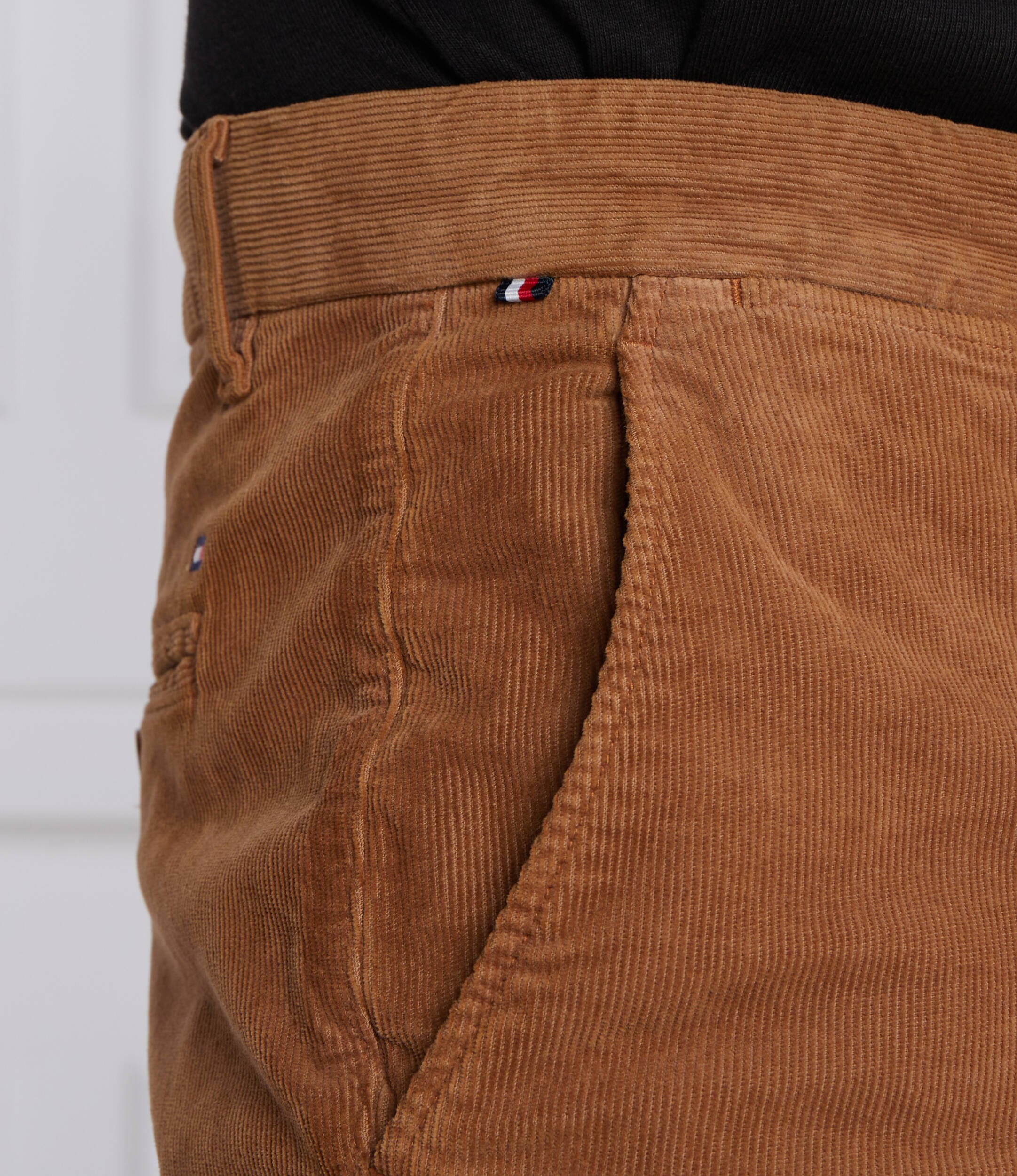 Tommy Hilfiger Pantaloni chino BLEECKER CHINO CORDUROY GMD | Slim Fit