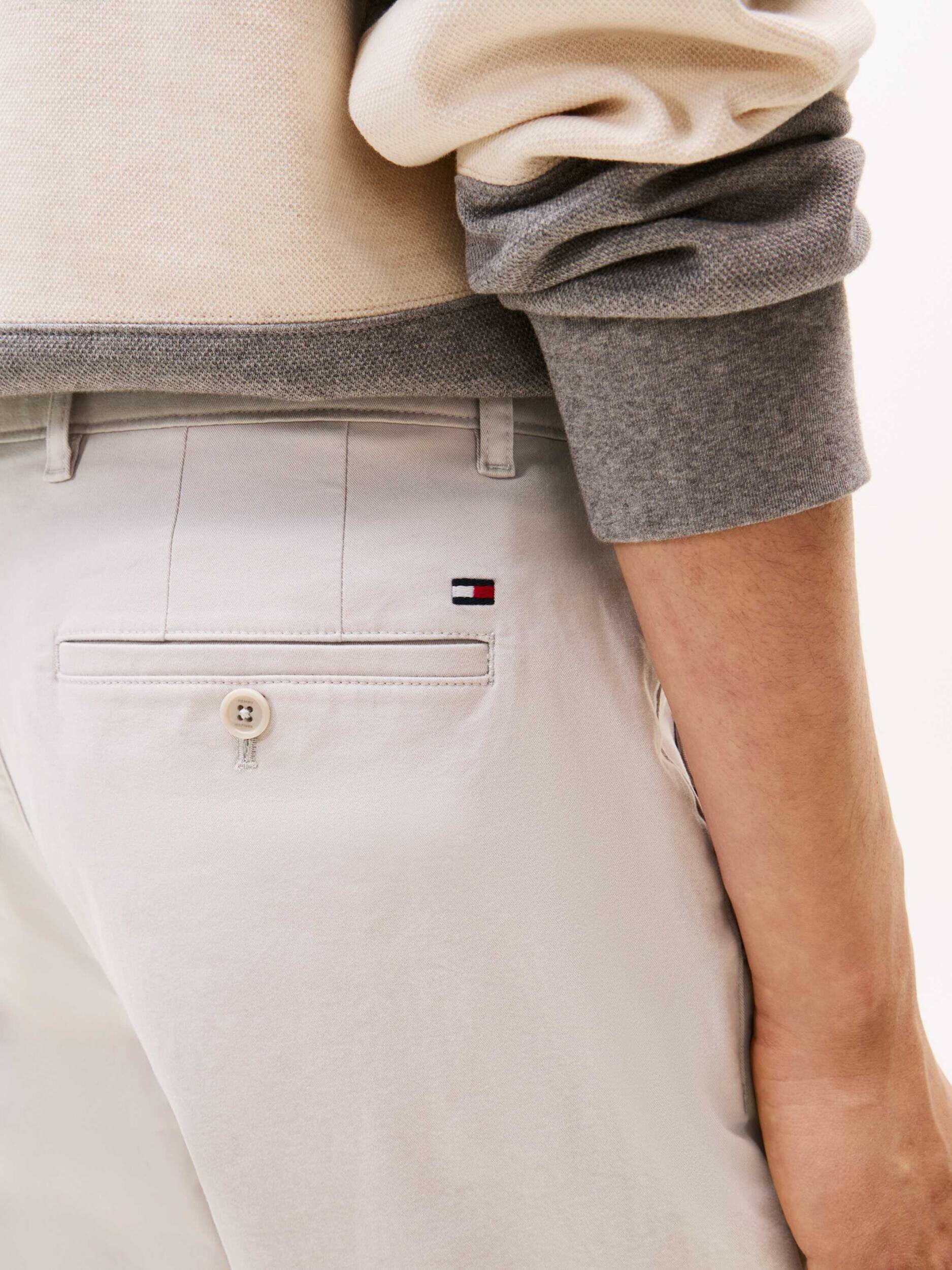 Tommy Hilfiger Pantaloni chino Denton TH x F.C. Liverpool | Straight fit