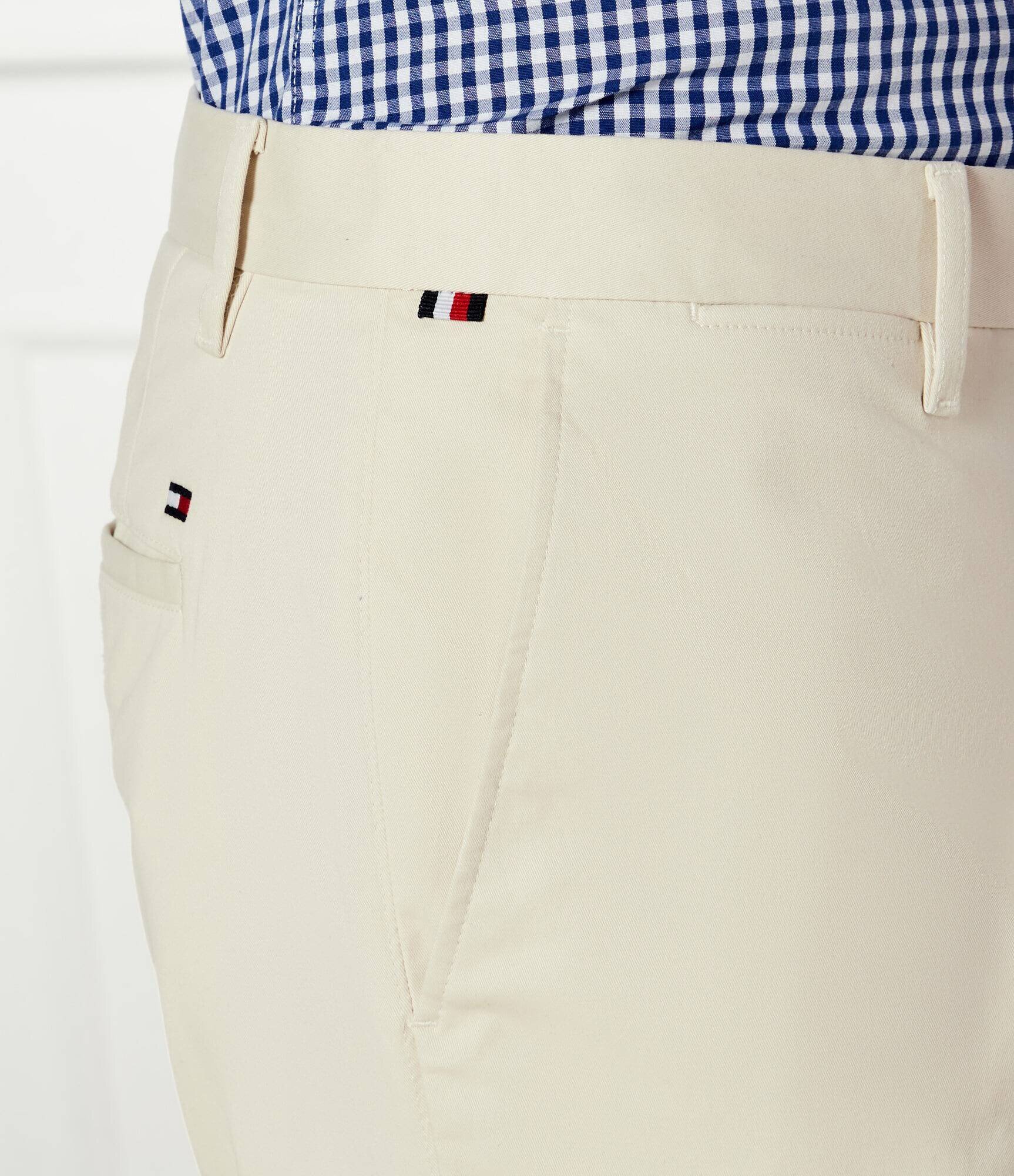 Tommy Hilfiger Pantaloni scurți chino 1985 | Slim Fit