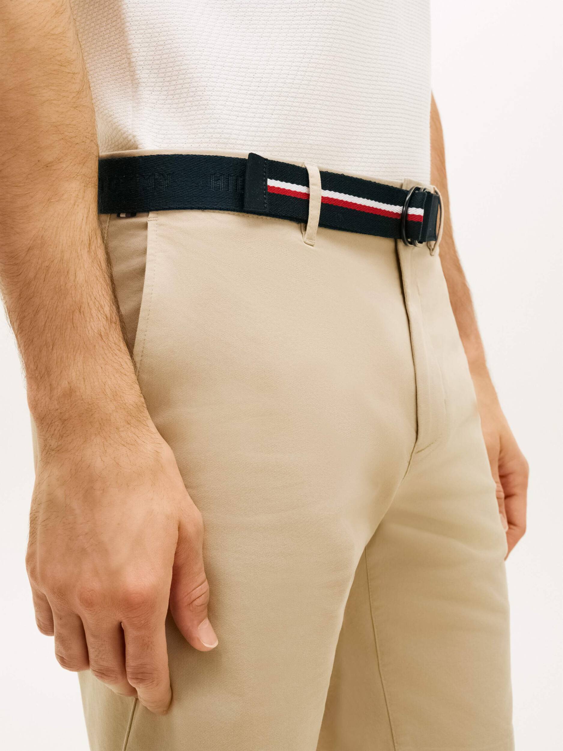 Tommy Hilfiger Pantaloni scurți chino + curea Denton | Slim Fit