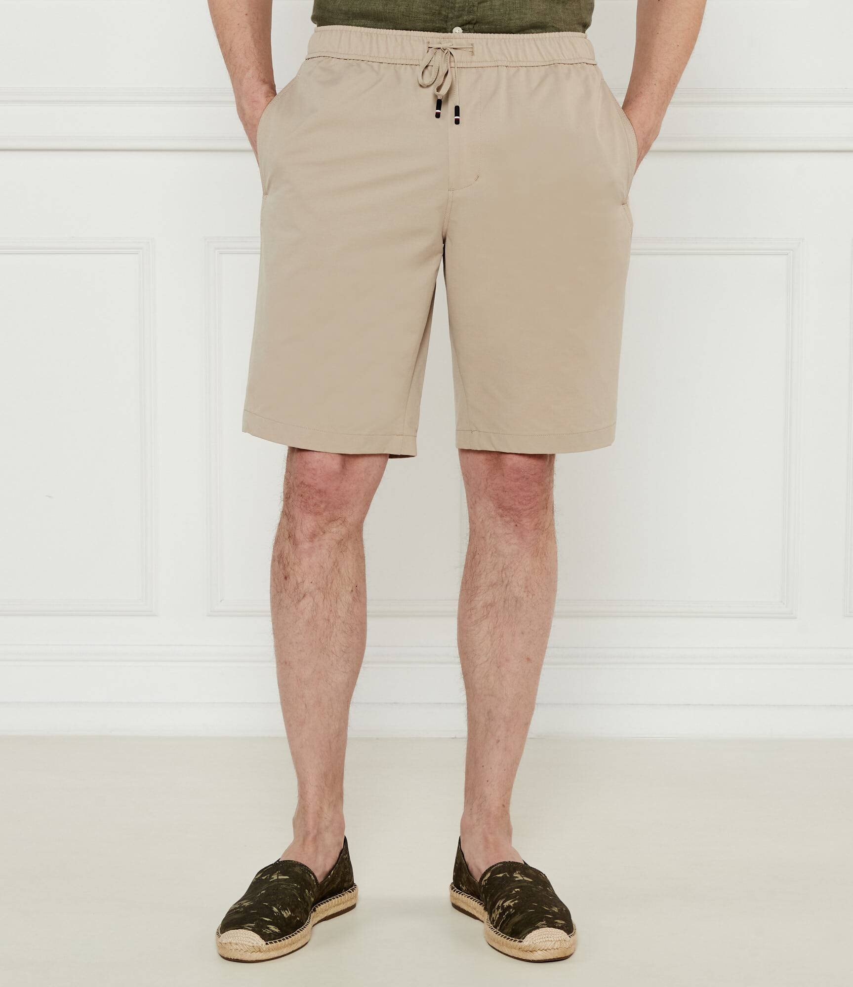 Tommy Hilfiger Pantaloni scurți chino HARLEM | Relaxed fit