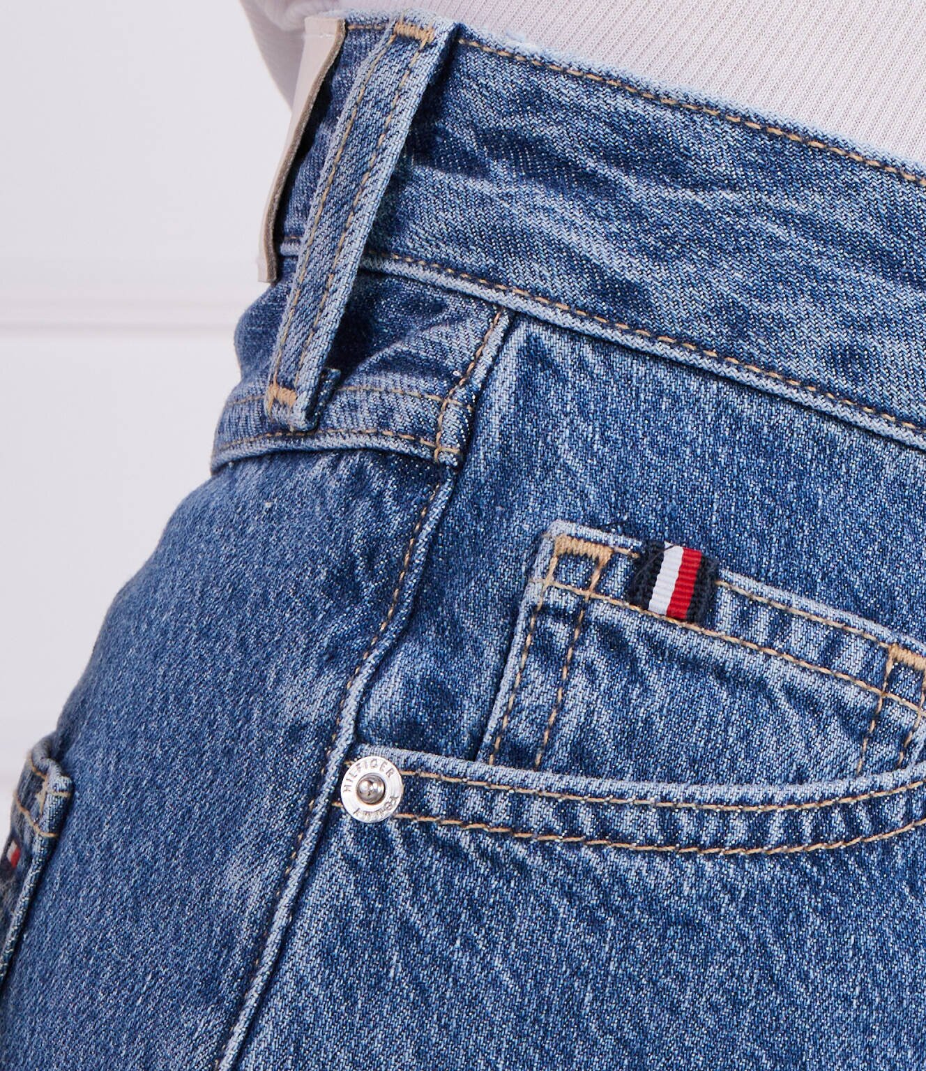 Tommy Hilfiger Pantaloni scurți DNM FLARE SHORT HW JUNE | Regular Fit | denim