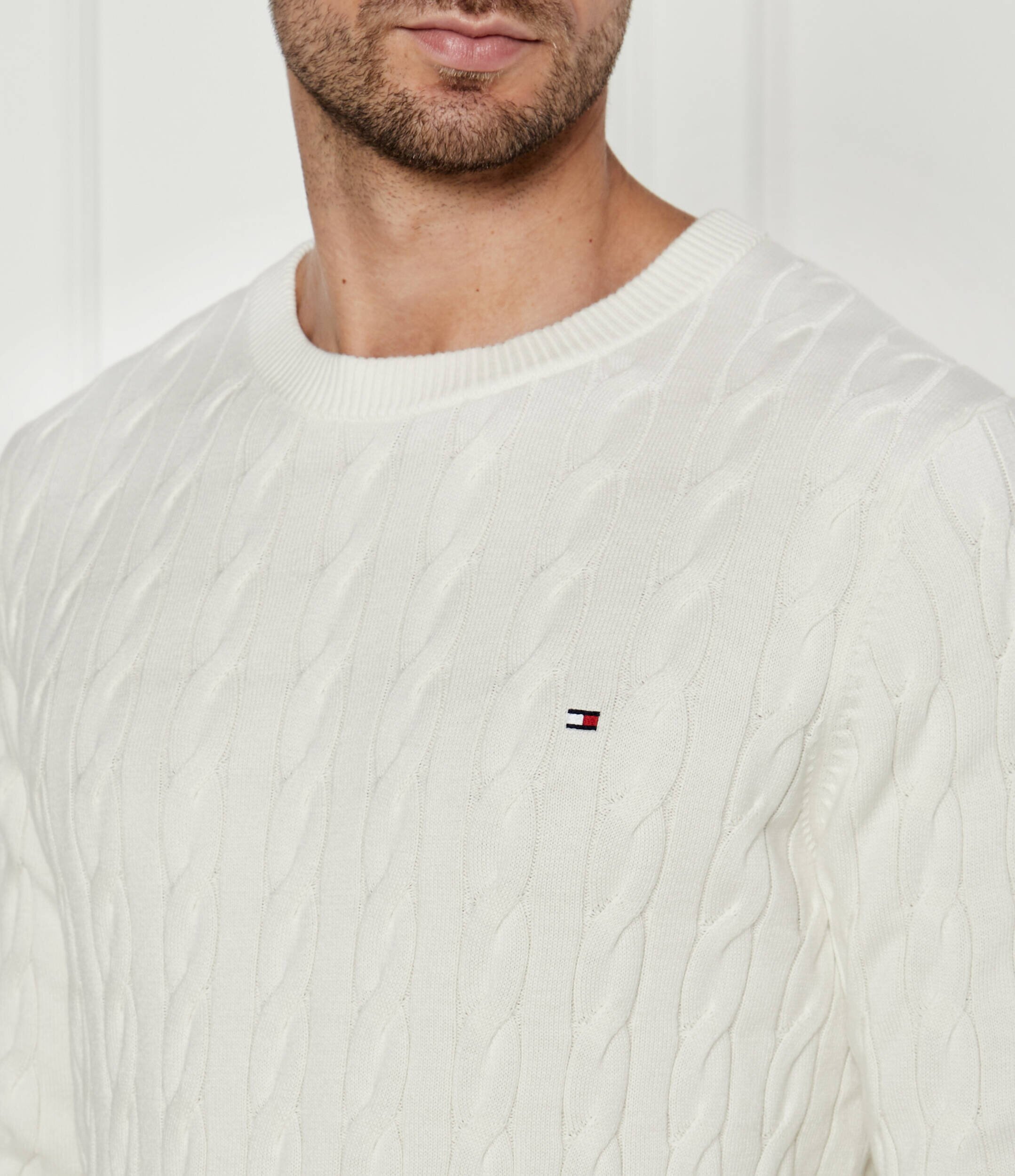 Tommy Hilfiger Pulover CLASSIC CABLE TH x F.C. Liverpool | regular fit