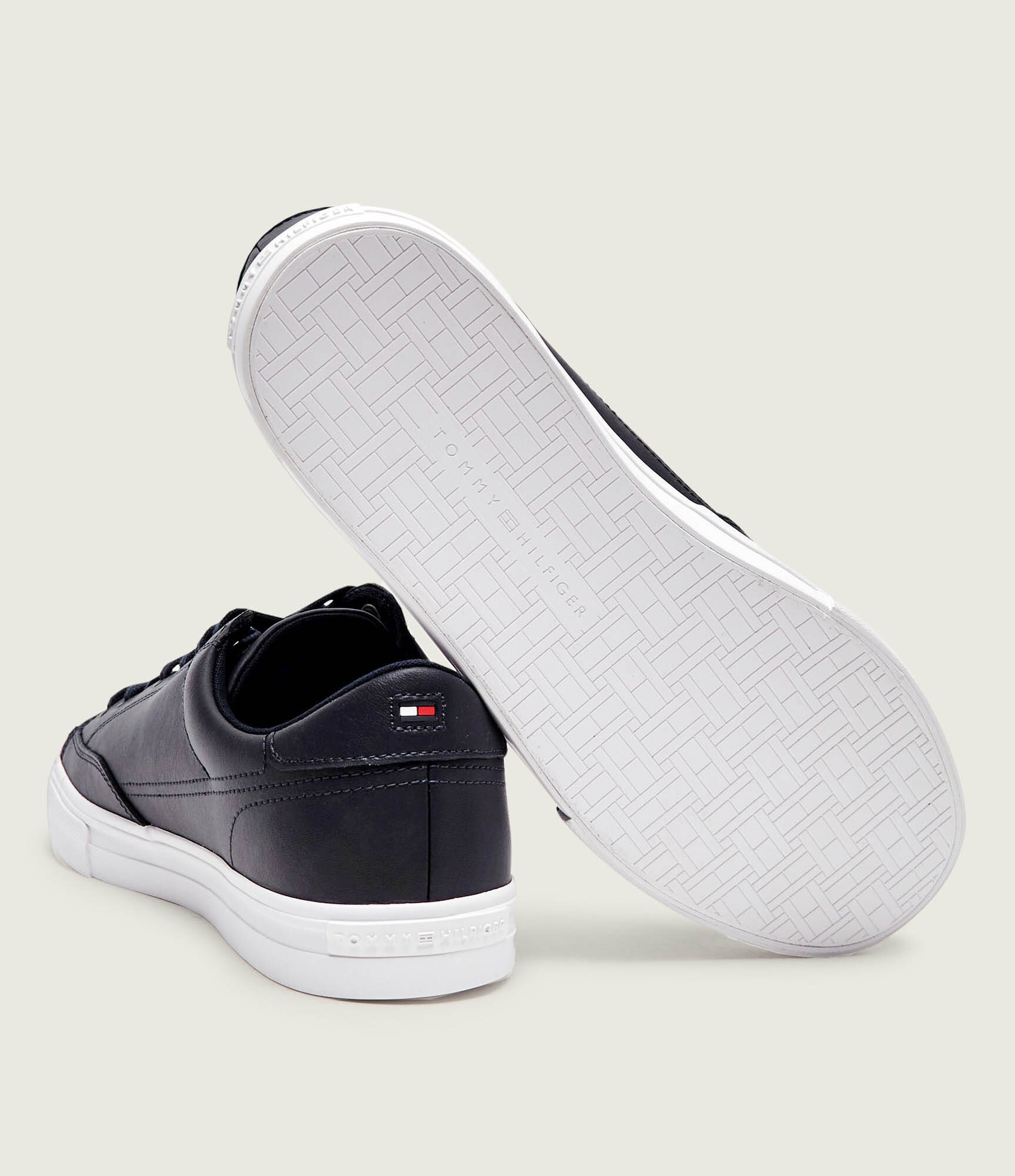 Tommy Hilfiger Teniși din piele