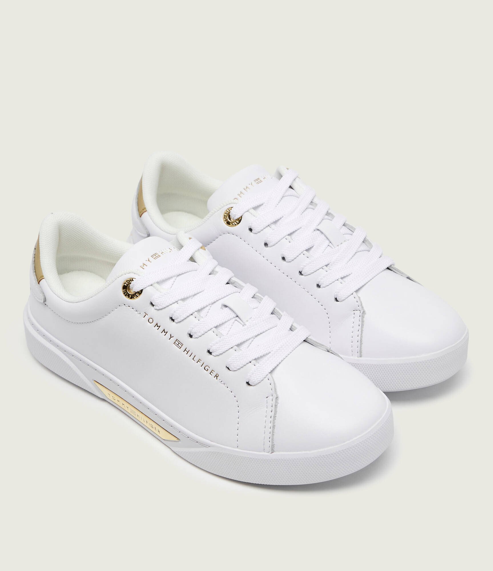 Tommy Hilfiger Teniși din piele ESSENTIAL CHIC