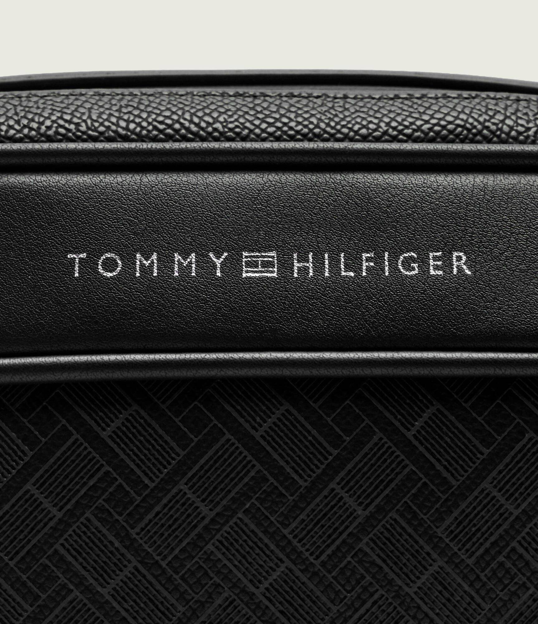 Tommy Hilfiger Trusă pentru cosmetice TH Modern Monogram