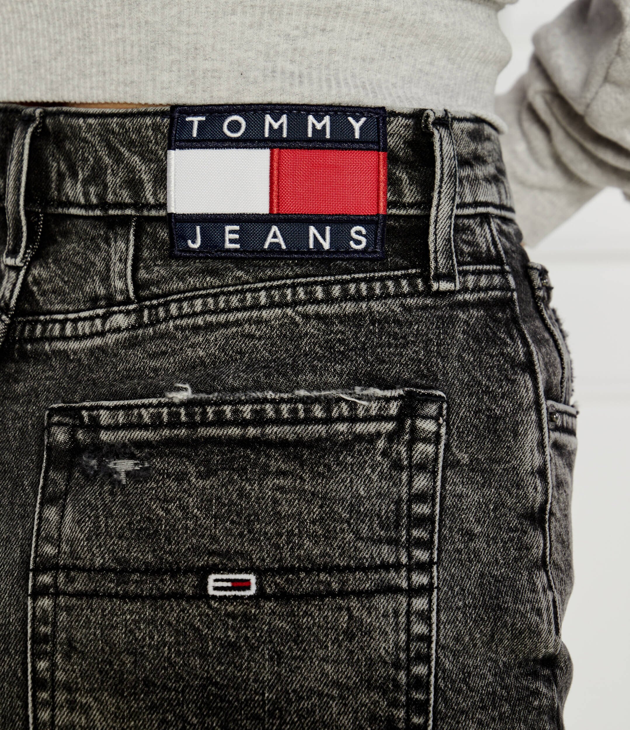 Tommy Jeans Blugi | Mom Fit | high waist