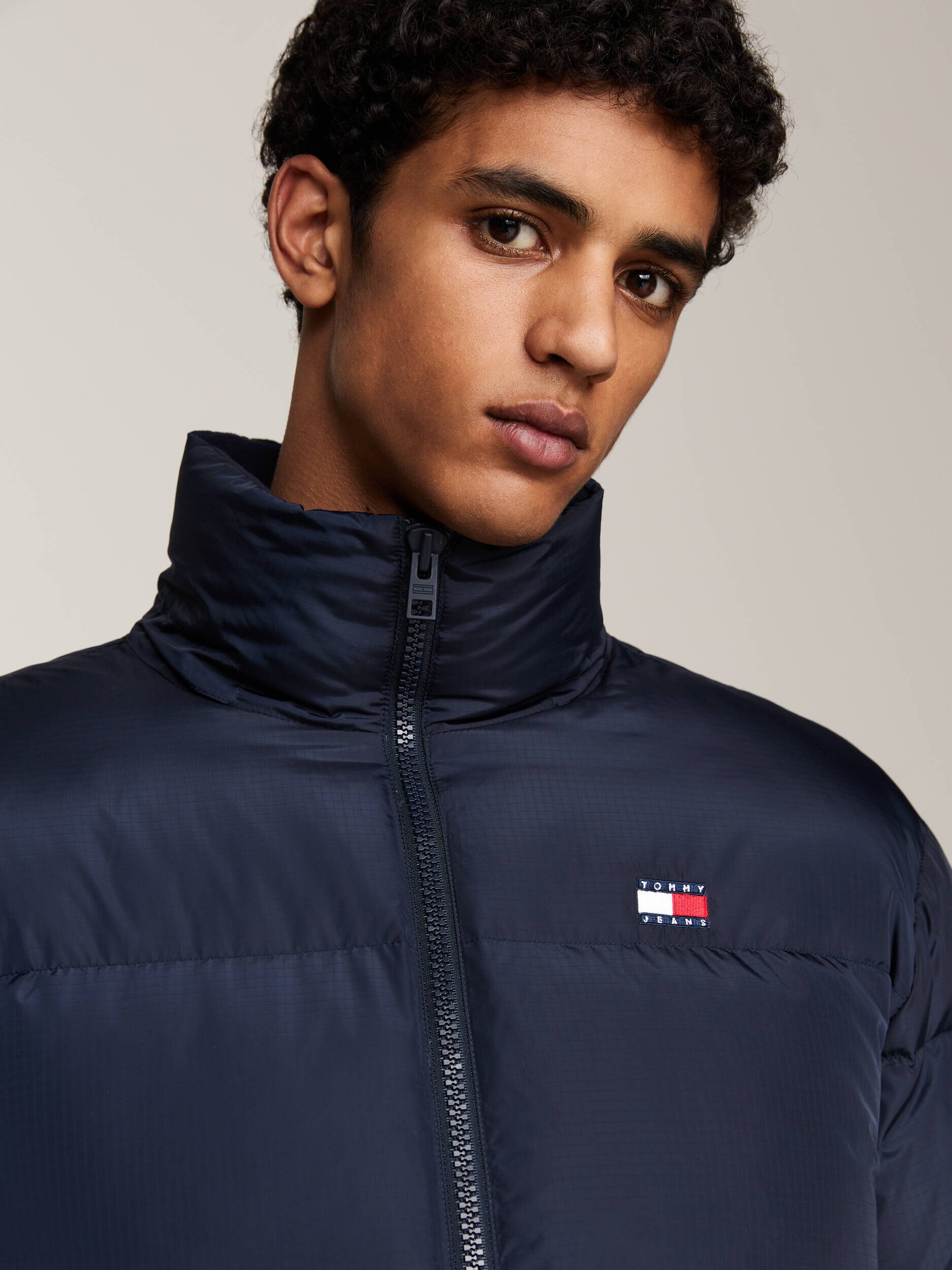 Tommy Jeans De puf geacă | Regular Fit